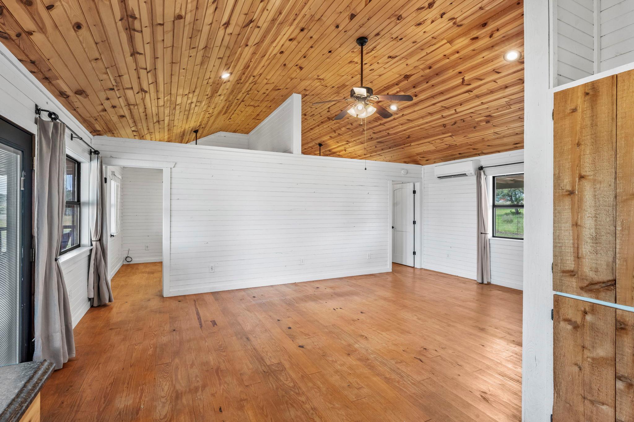225 Ischar Ln, Mason, TX 76856