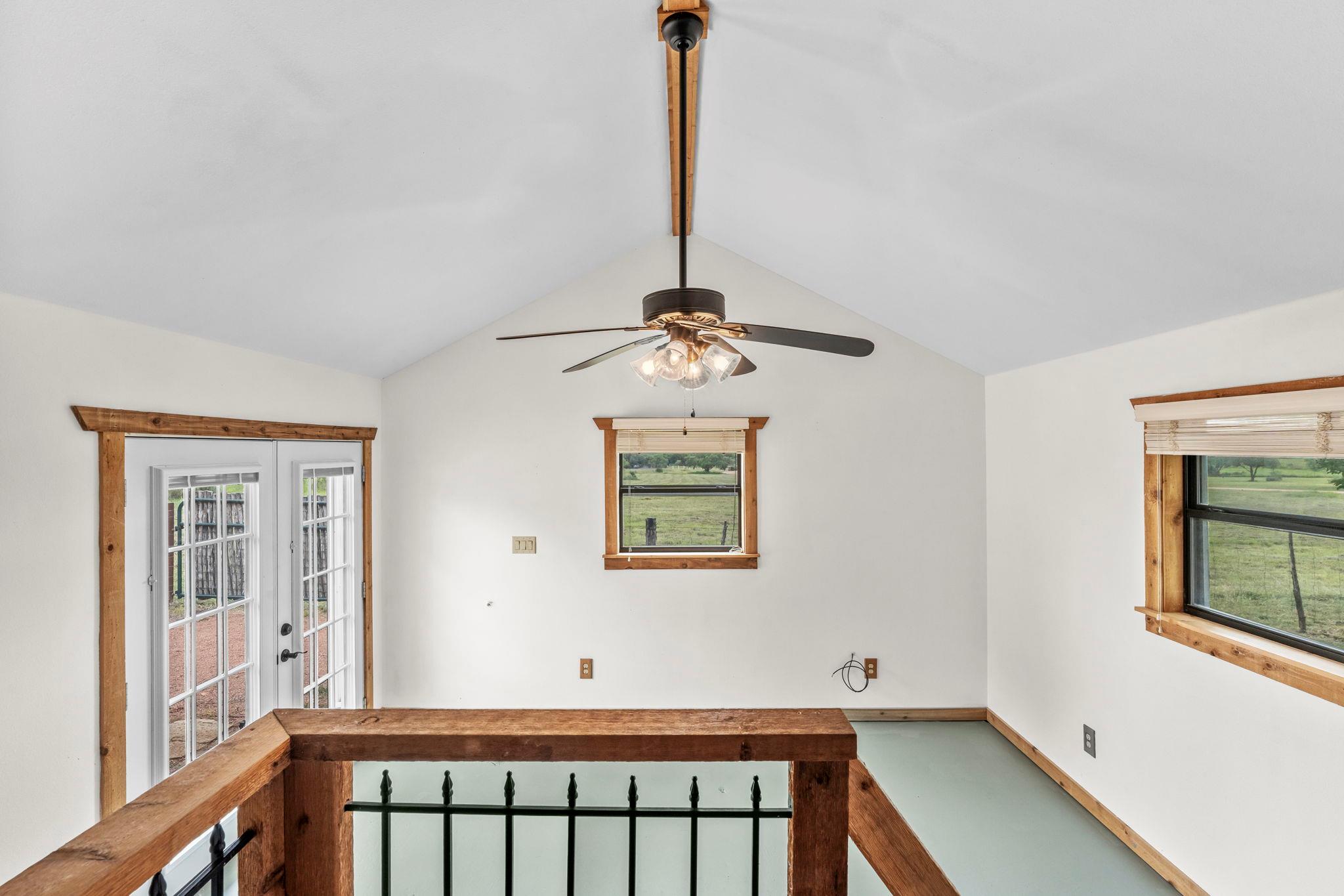 225 Ischar Ln, Mason, TX 76856