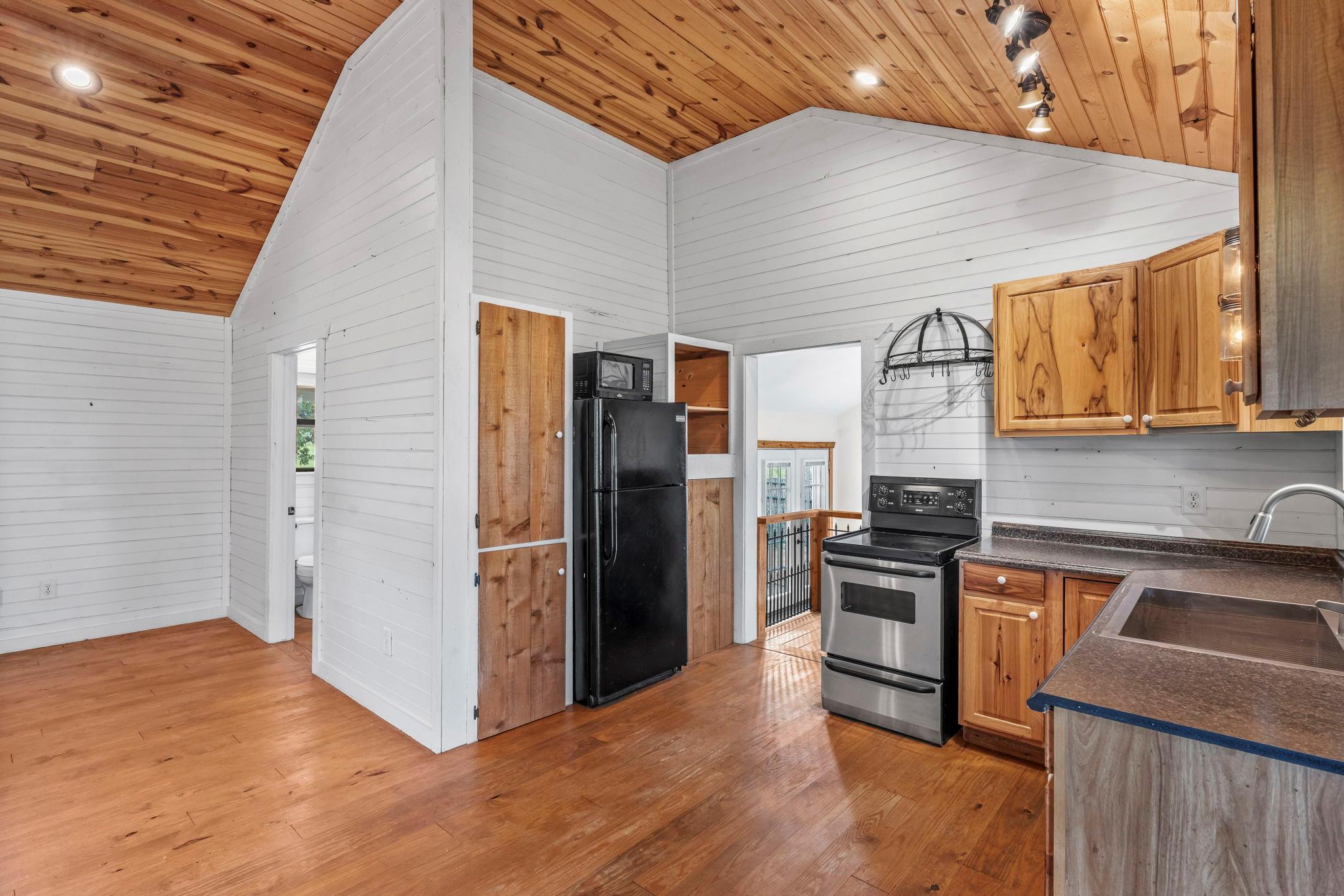 225 Ischar Ln, Mason, TX 76856