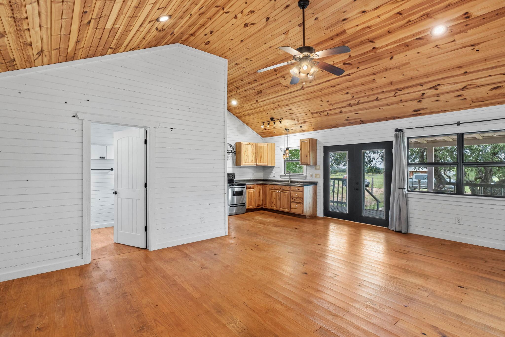 225 Ischar Ln, Mason, TX 76856