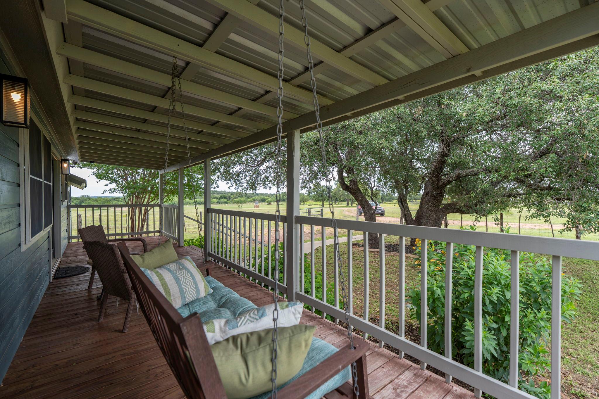 225 Ischar Ln, Mason, TX 76856
