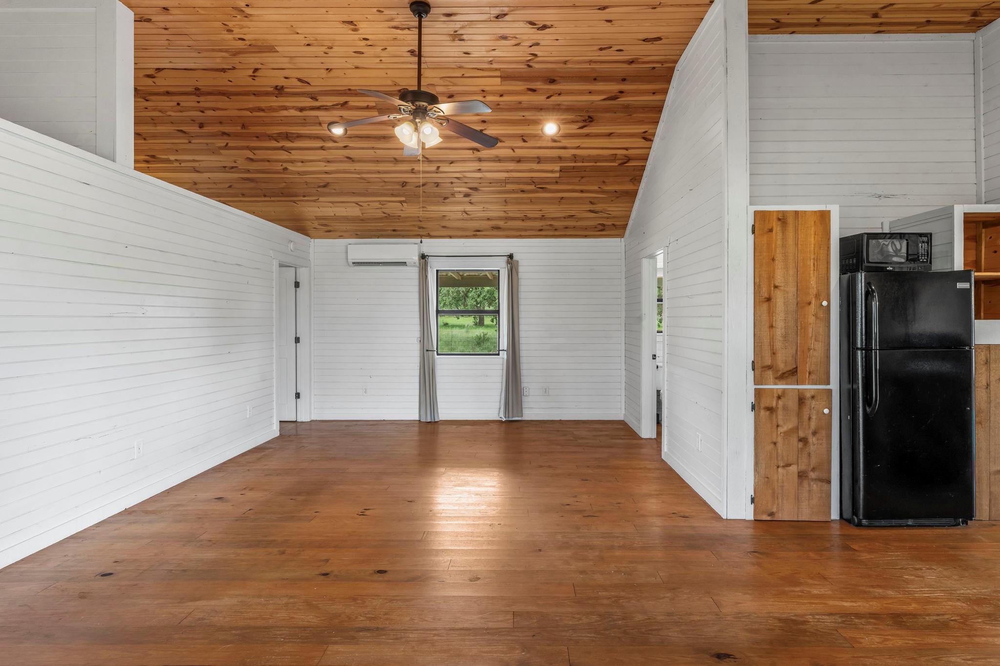 225 Ischar Ln, Mason, TX 76856