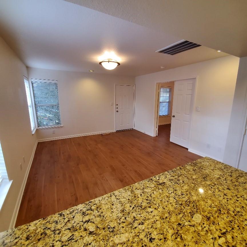 7685 Northcross Dr # 620, Austin, TX 78757