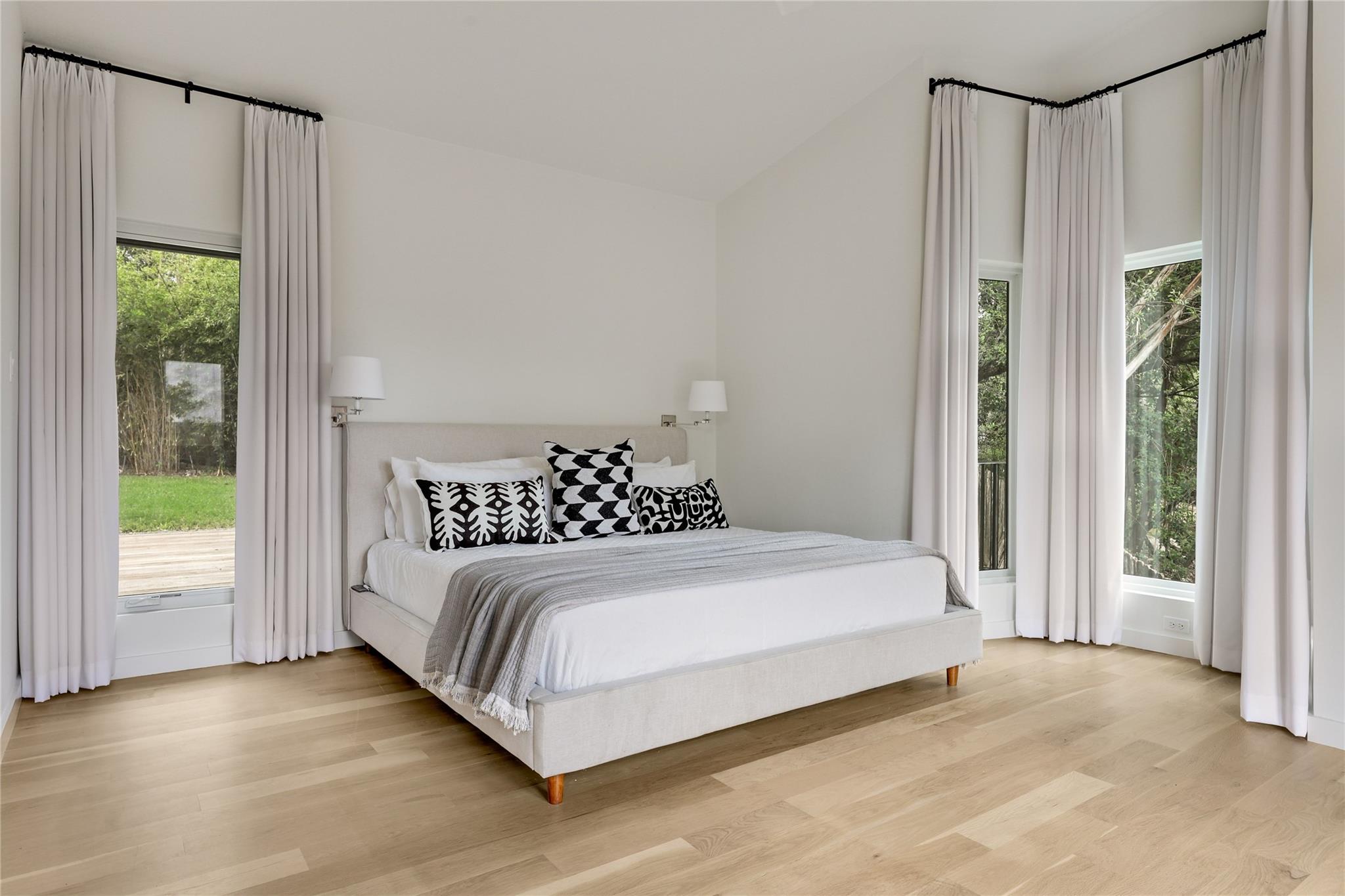 5801 Valley Cir, Austin, TX 78731