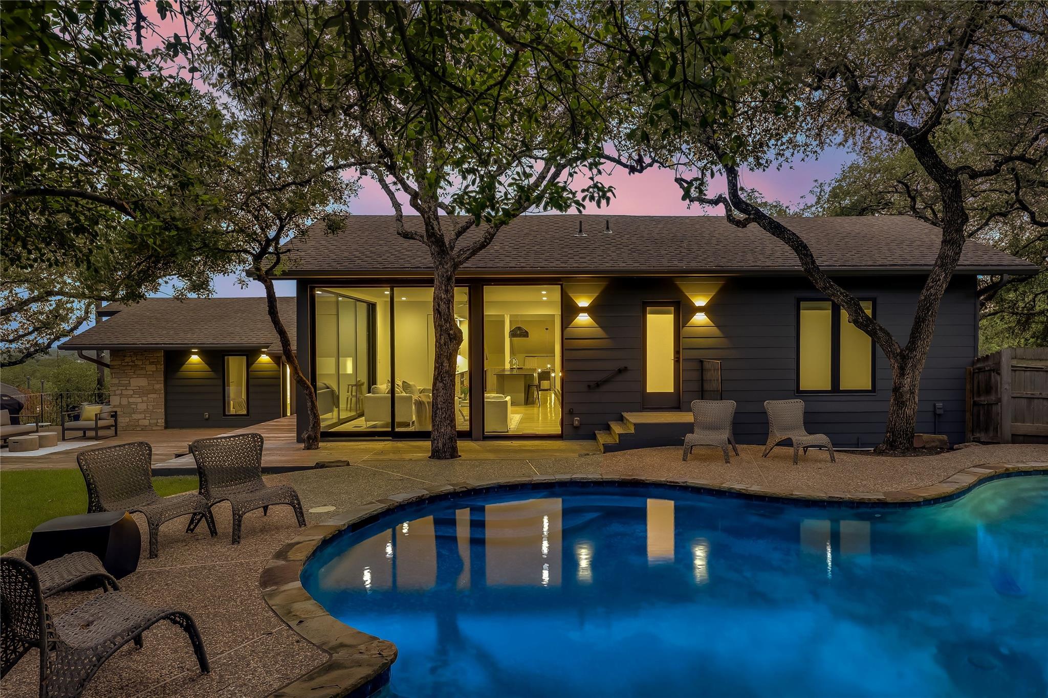 5801 Valley Cir, Austin, TX 78731