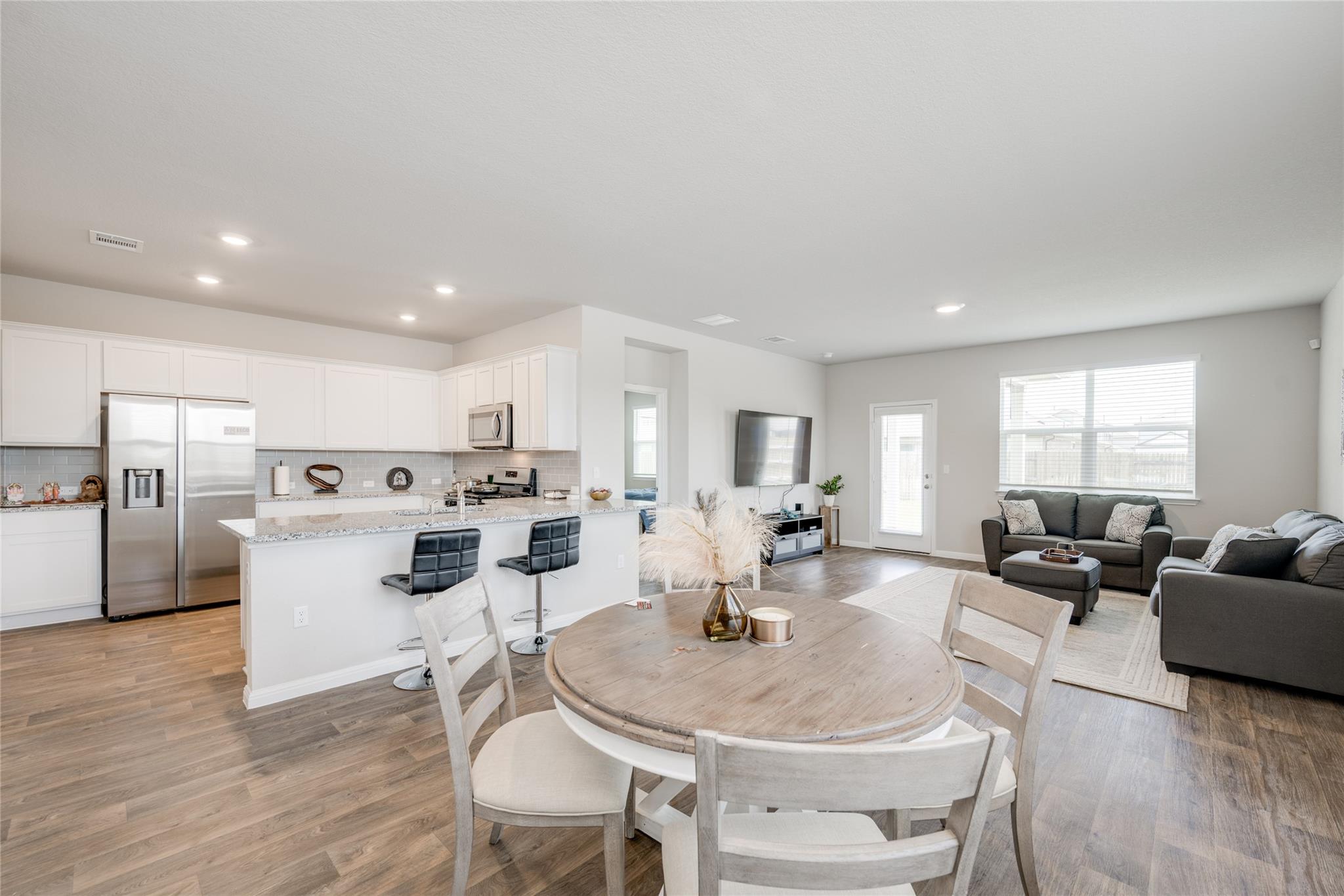 102 Rainmaker Cv, Bastrop, TX 78602