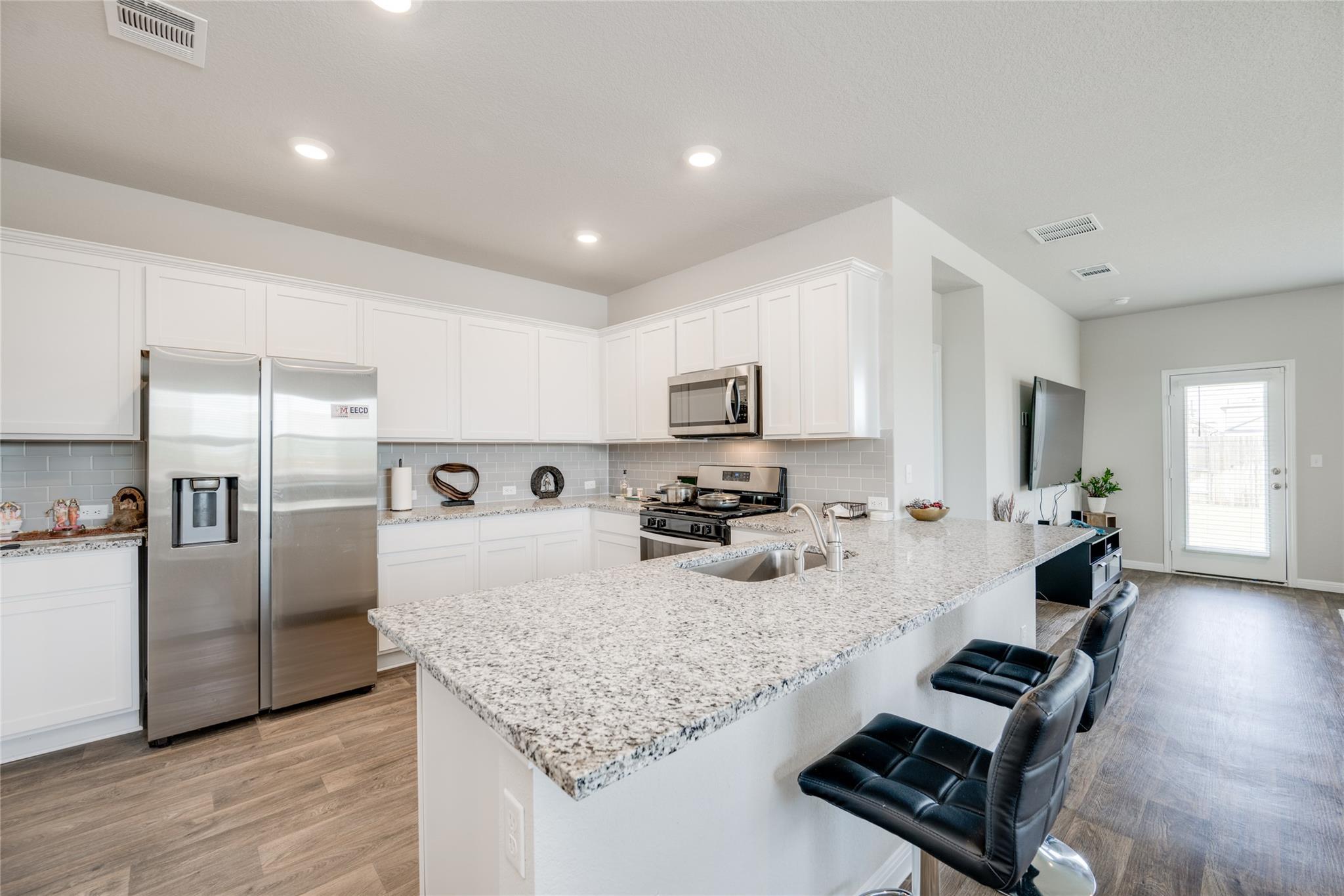 102 Rainmaker Cv, Bastrop, TX 78602