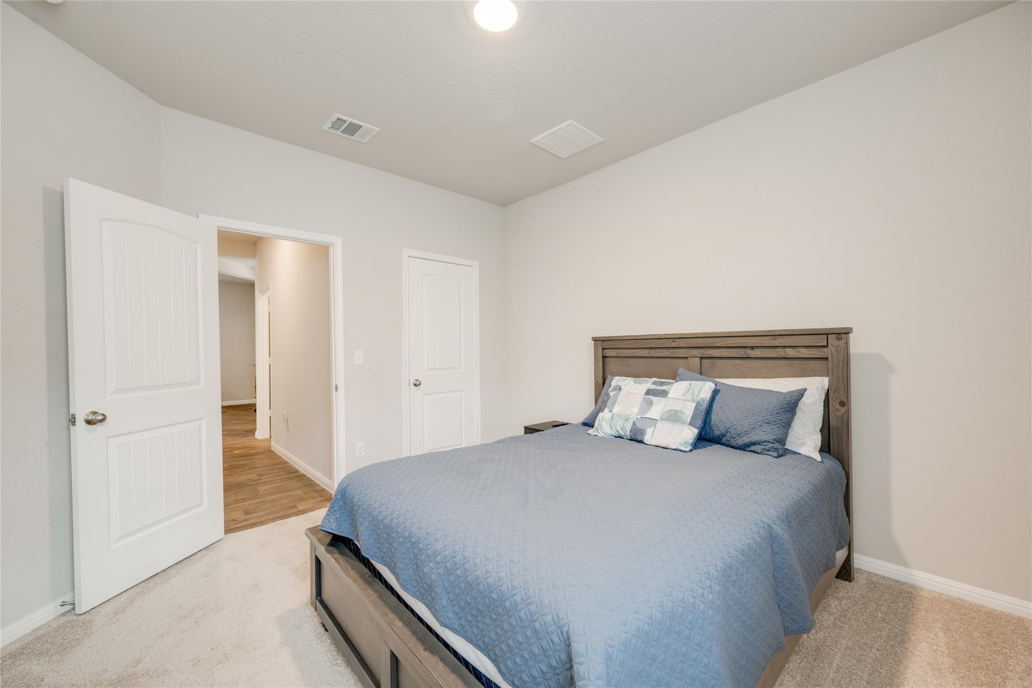 102 Rainmaker Cv, Bastrop, TX 78602