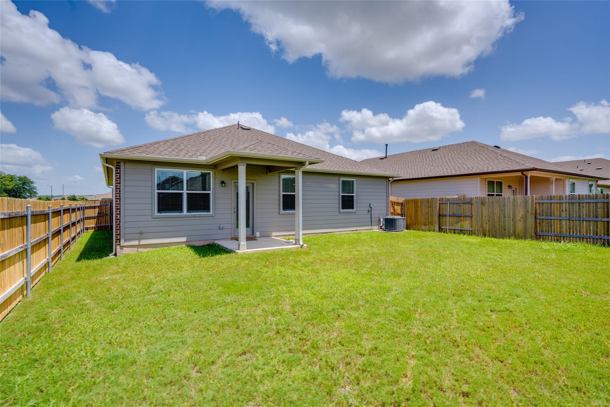 102 Rainmaker Cv, Bastrop, TX 78602