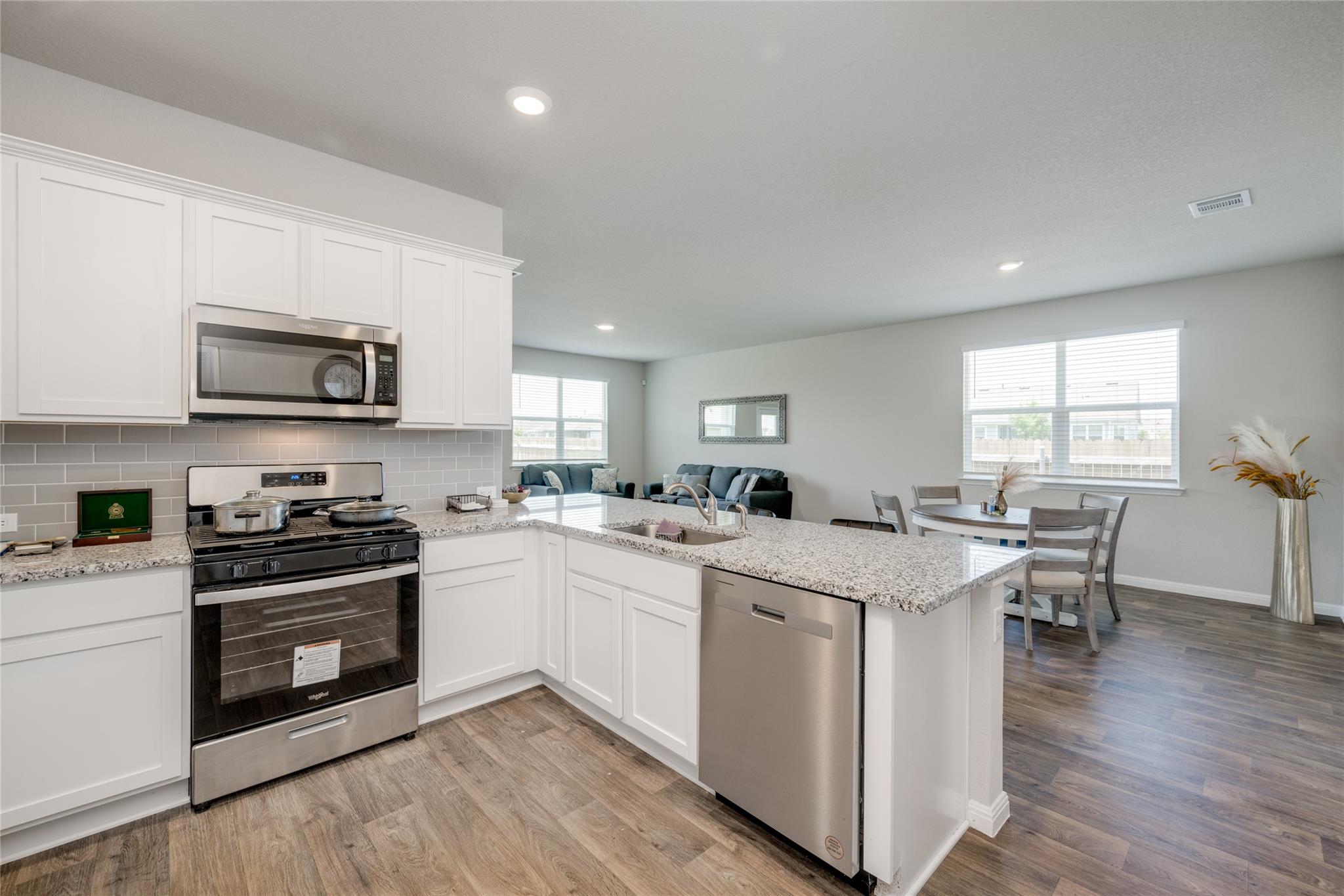 102 Rainmaker Cv, Bastrop, TX 78602