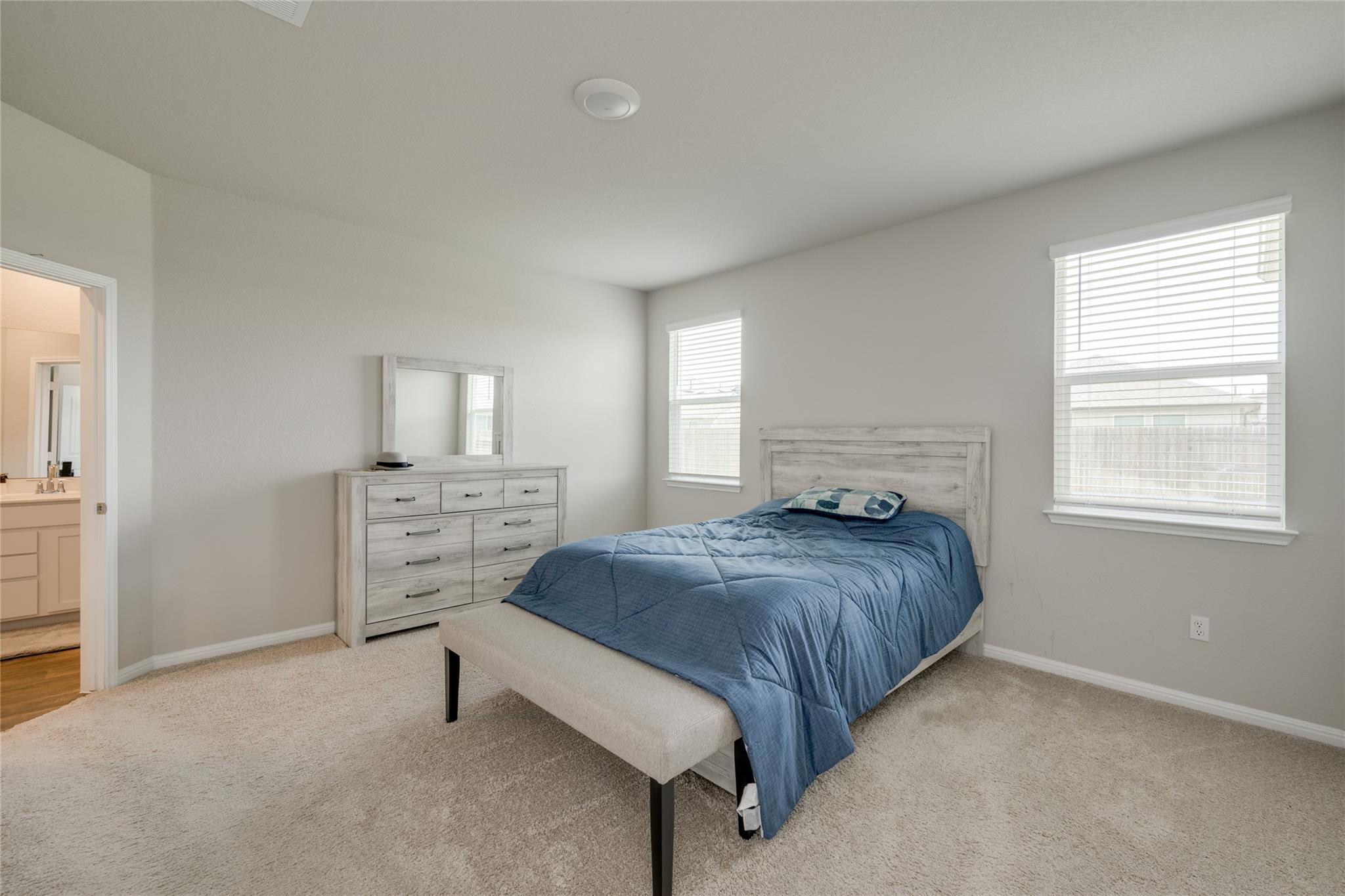 102 Rainmaker Cv, Bastrop, TX 78602