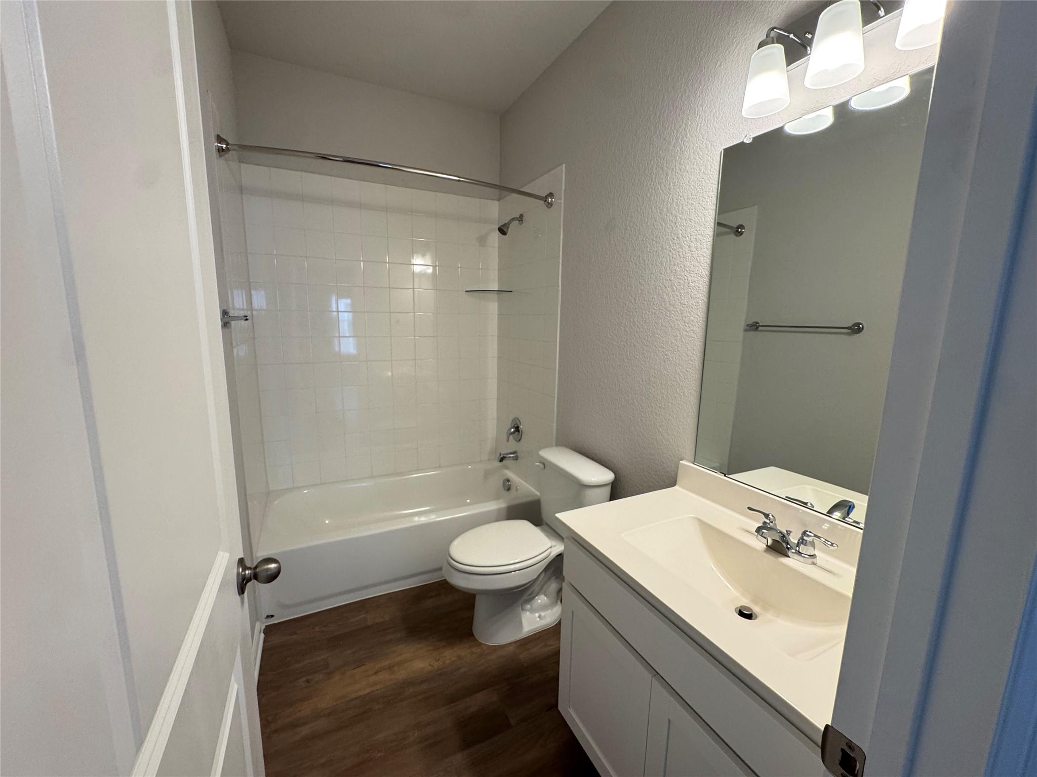 3000 Chisholm Trail Rd # 3, Round Rock, TX 78681