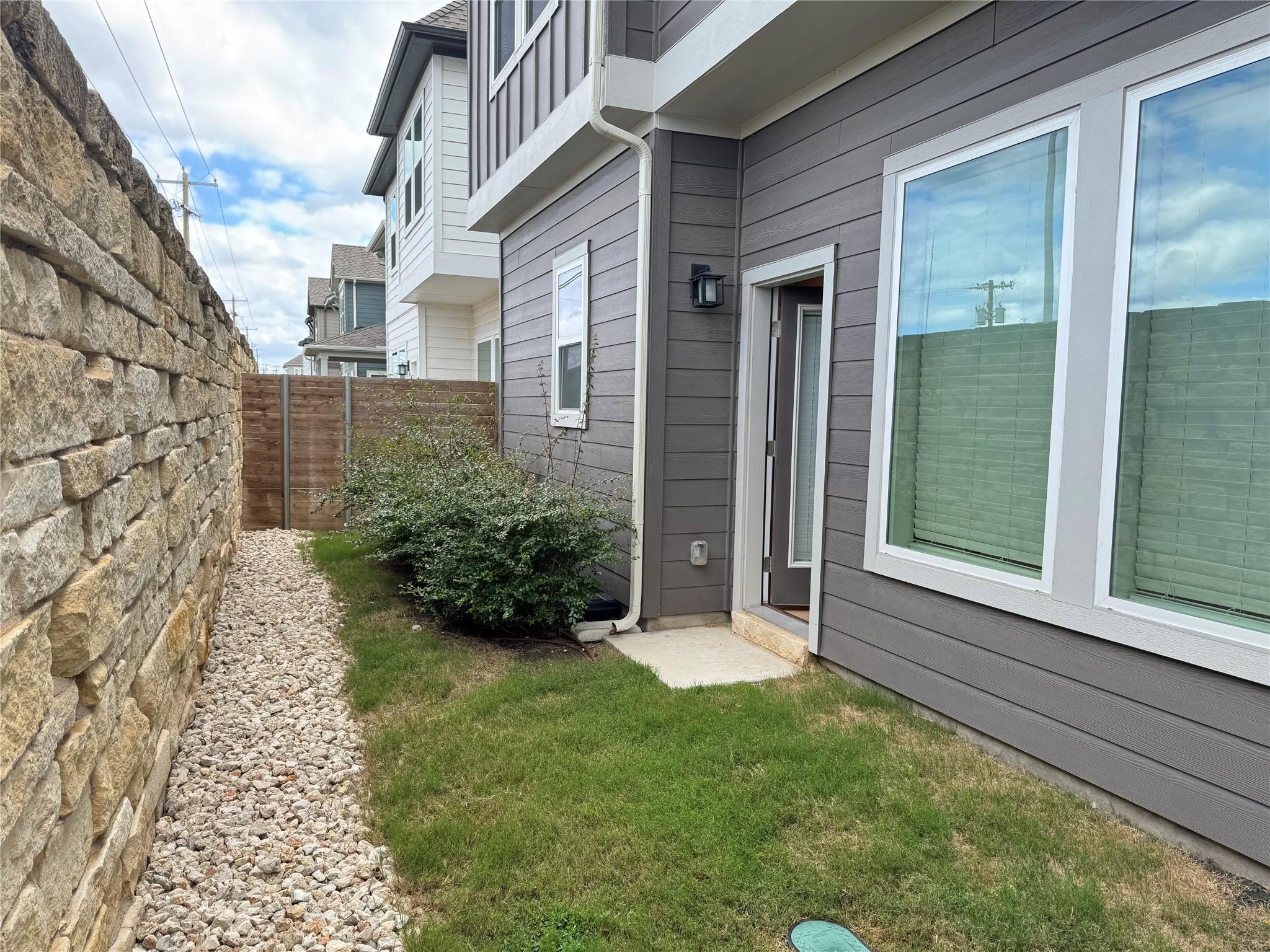 3000 Chisholm Trail Rd # 3, Round Rock, TX 78681