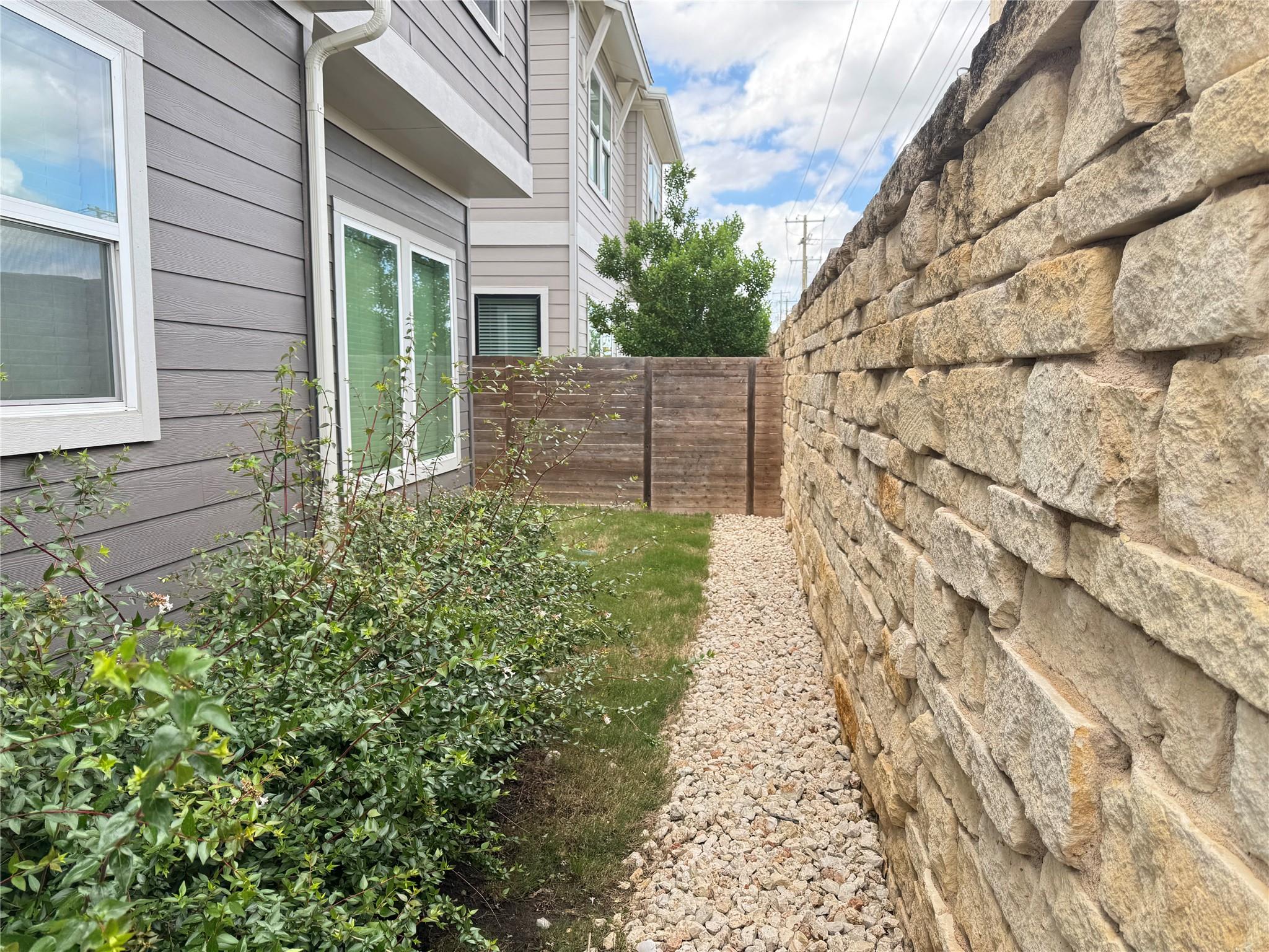 3000 Chisholm Trail Rd # 3, Round Rock, TX 78681