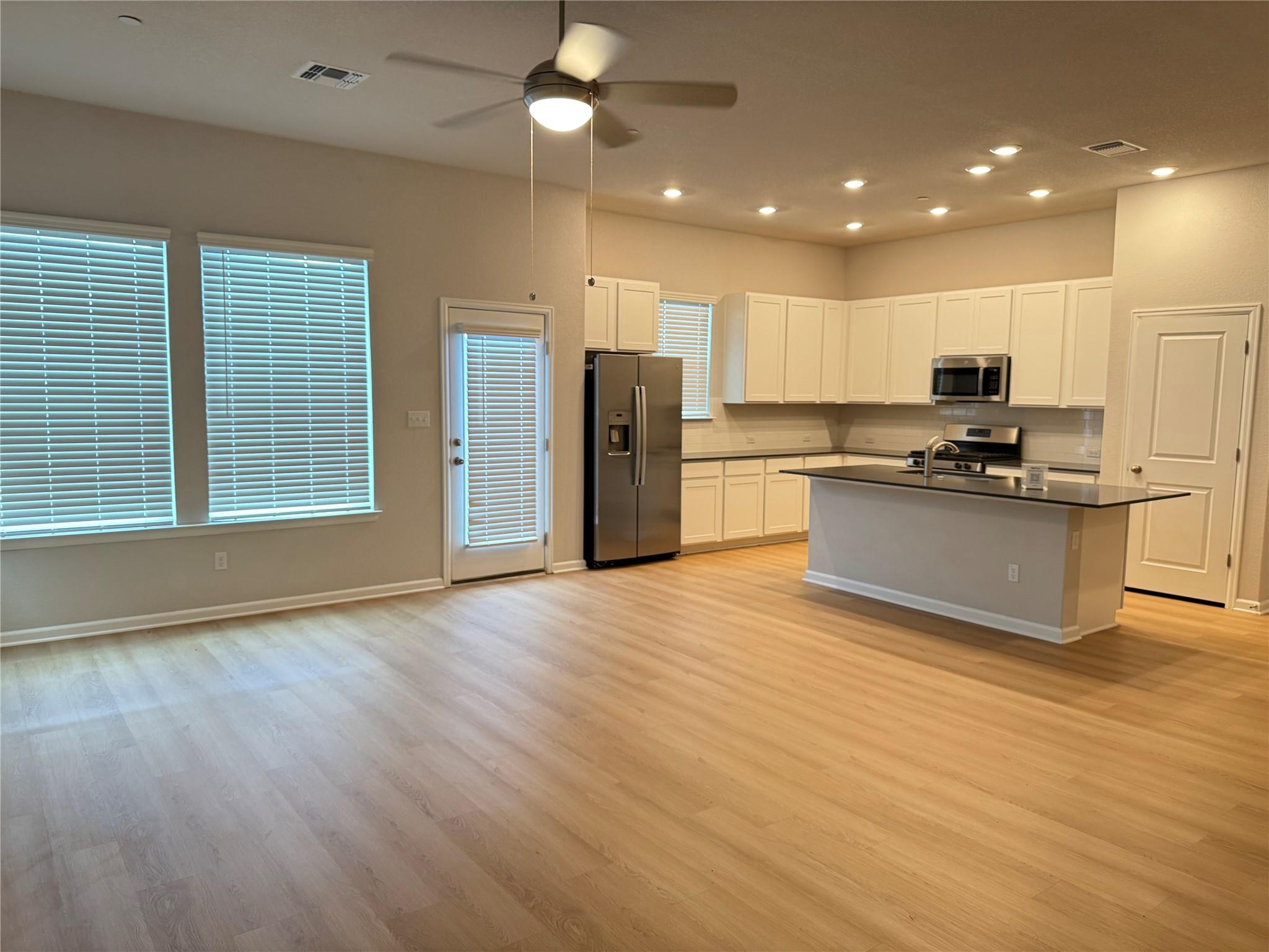 3000 Chisholm Trail Rd # 3, Round Rock, TX 78681
