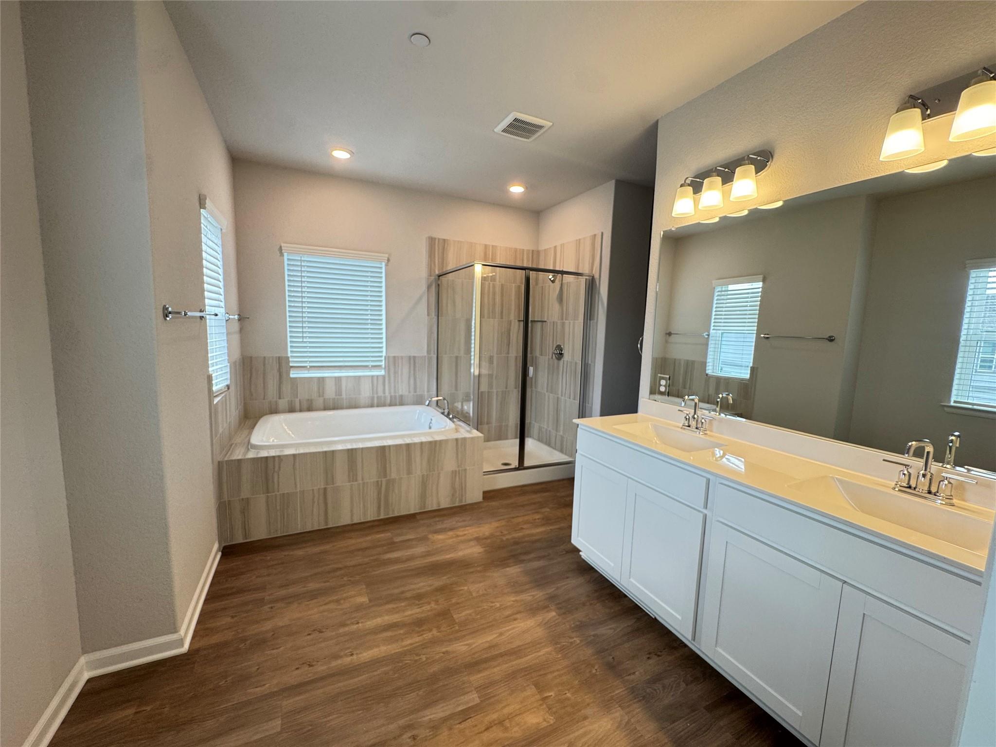 3000 Chisholm Trail Rd # 3, Round Rock, TX 78681
