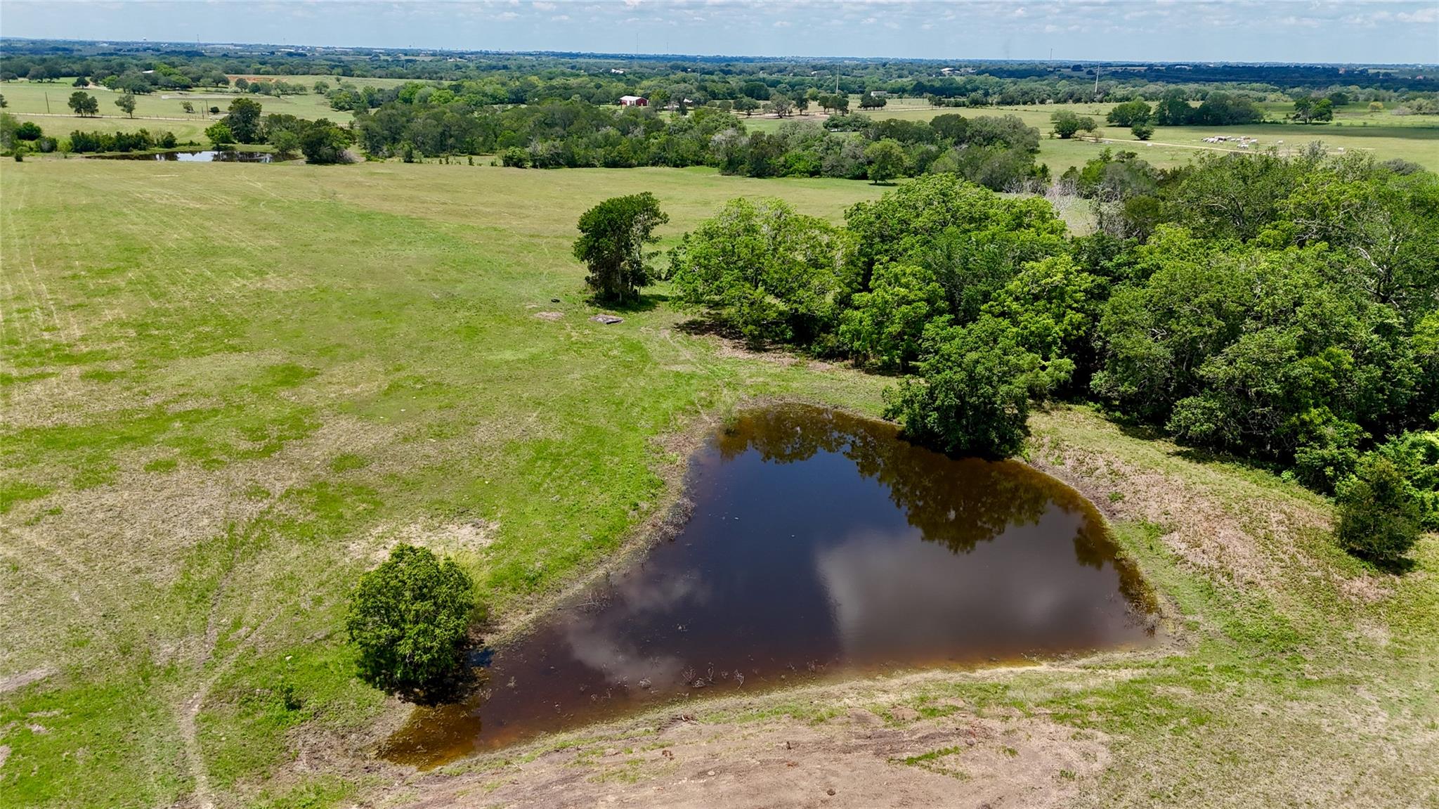 1070 Muehr Rd, Weimar, TX 78962