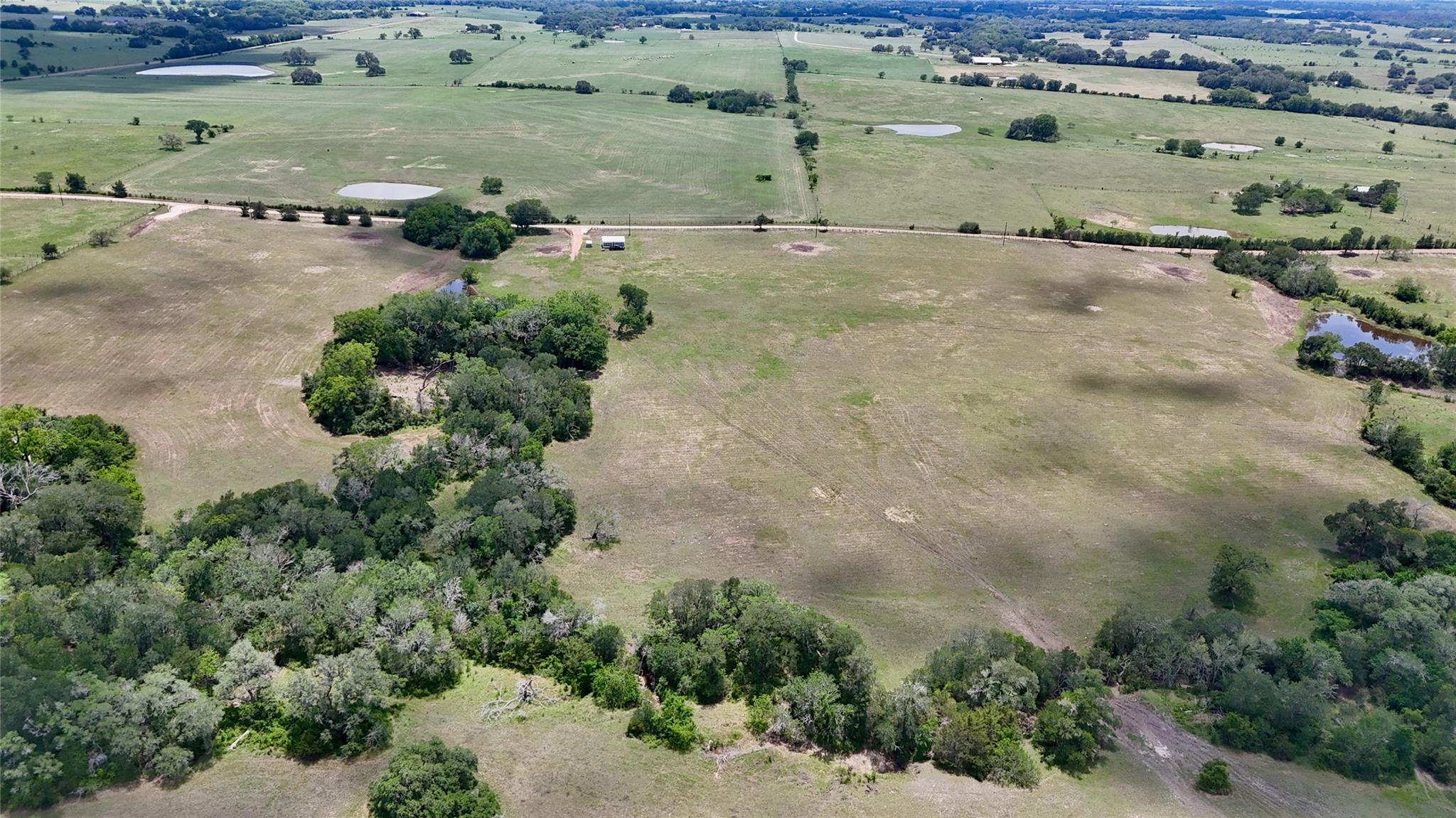 1070 Muehr Rd, Weimar, TX 78962