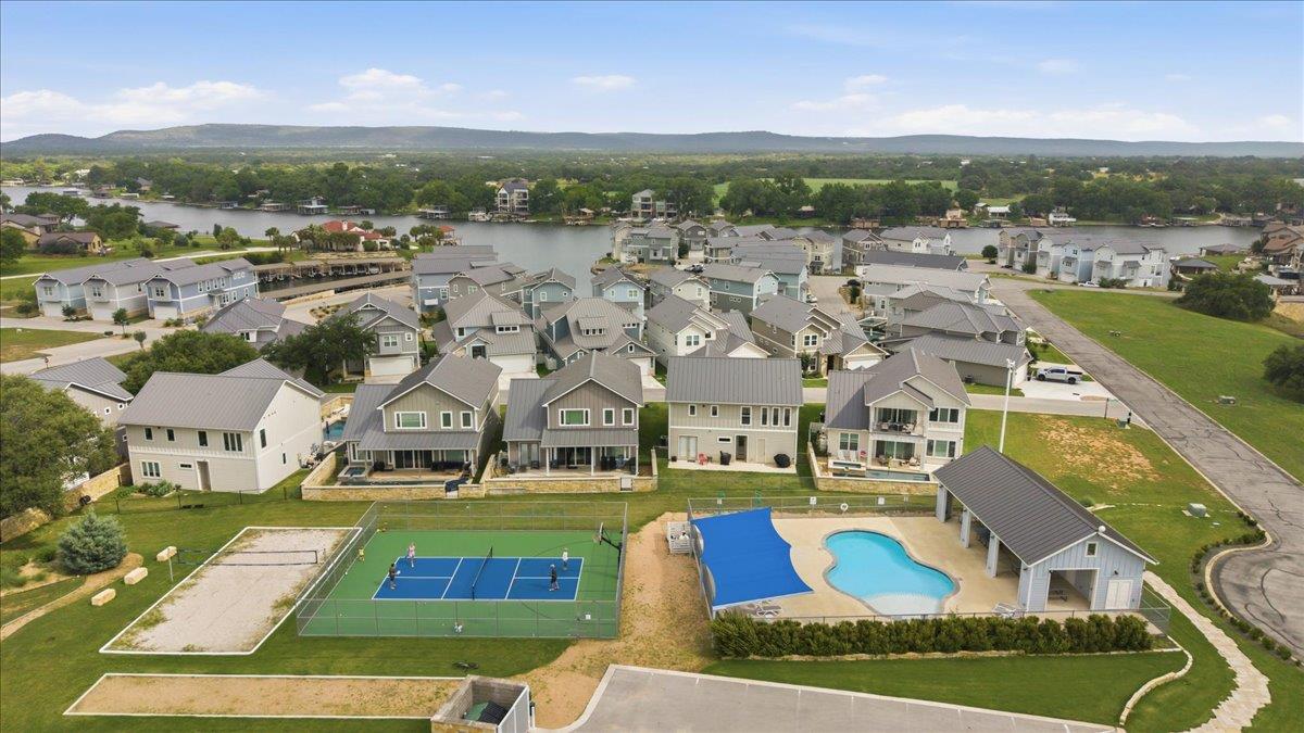 208 Marina Blf, Kingsland, TX 78639