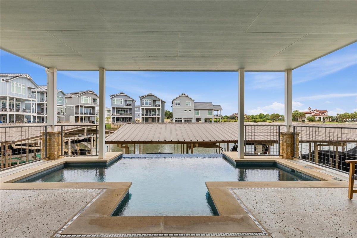 208 Marina Blf, Kingsland, TX 78639