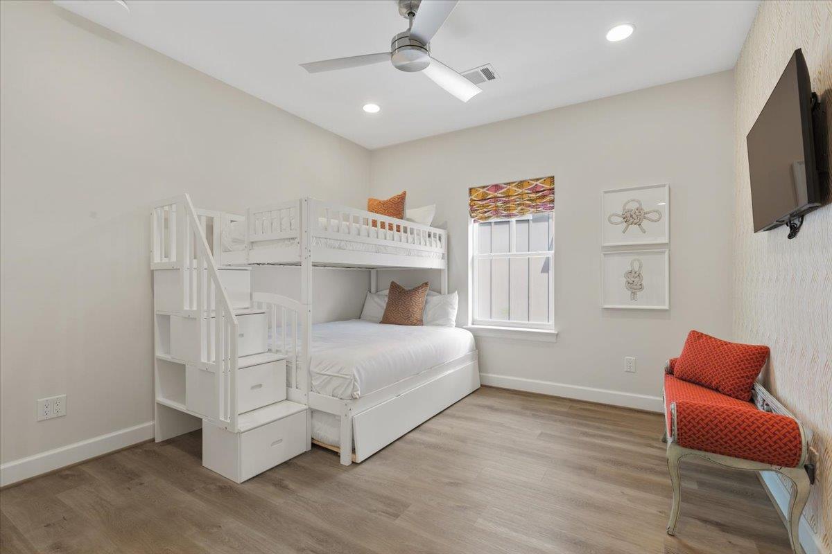 208 Marina Blf, Kingsland, TX 78639
