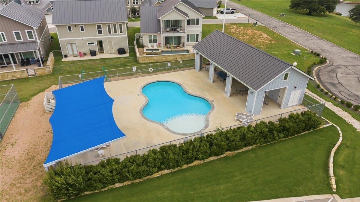 208 Marina Blf, Kingsland, TX 78639