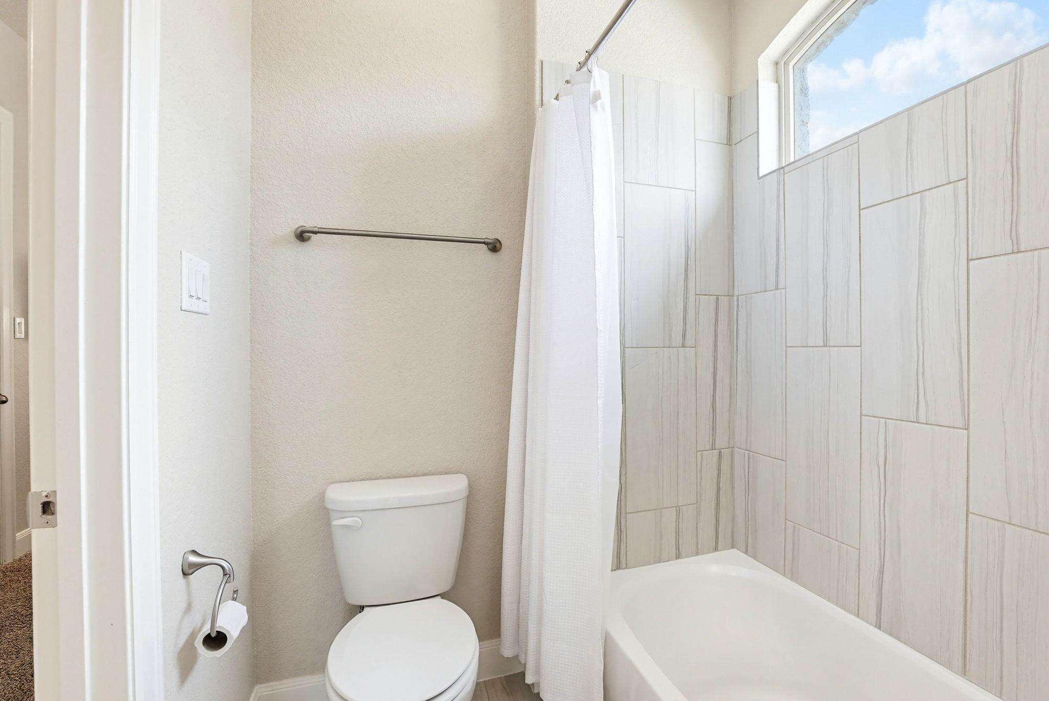 2546 Lermann St, New Braunfels, TX 78132