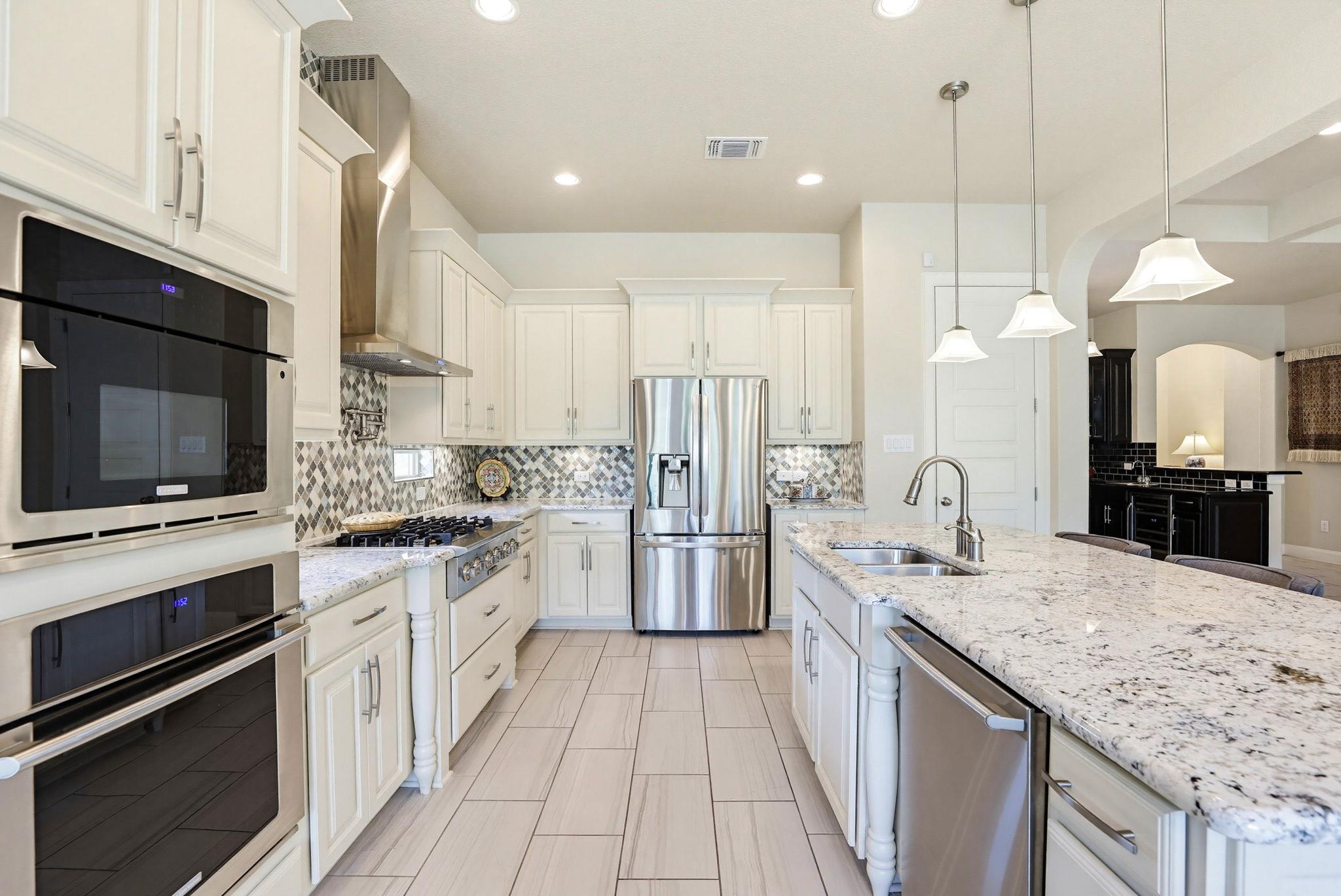 2546 Lermann St, New Braunfels, TX 78132