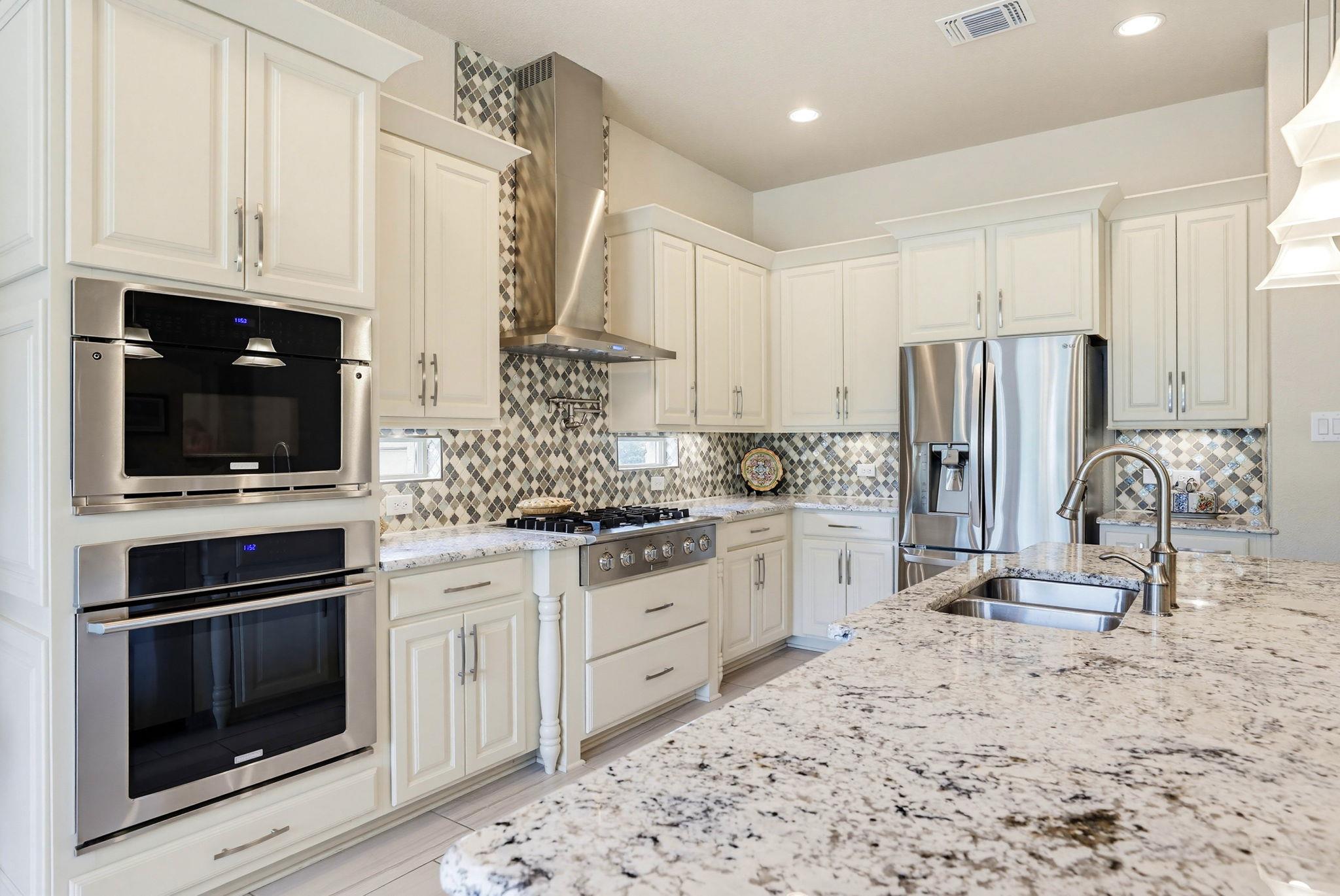 2546 Lermann St, New Braunfels, TX 78132