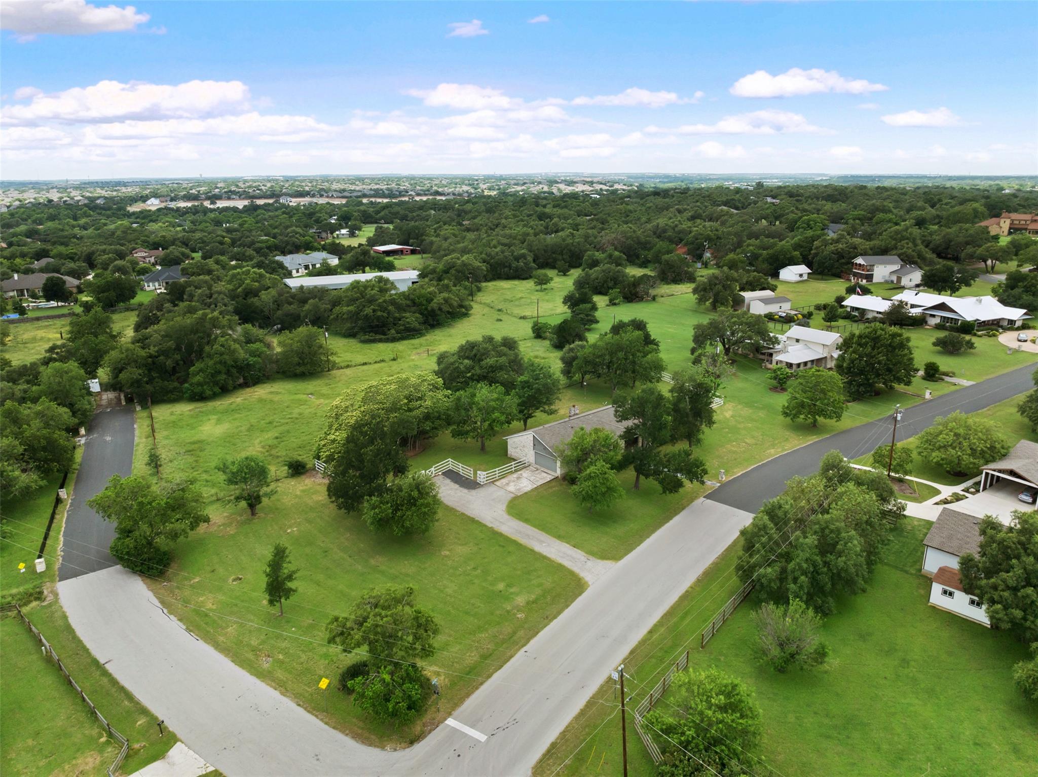 1600 Pin Oak Ln, Round Rock, TX 78681