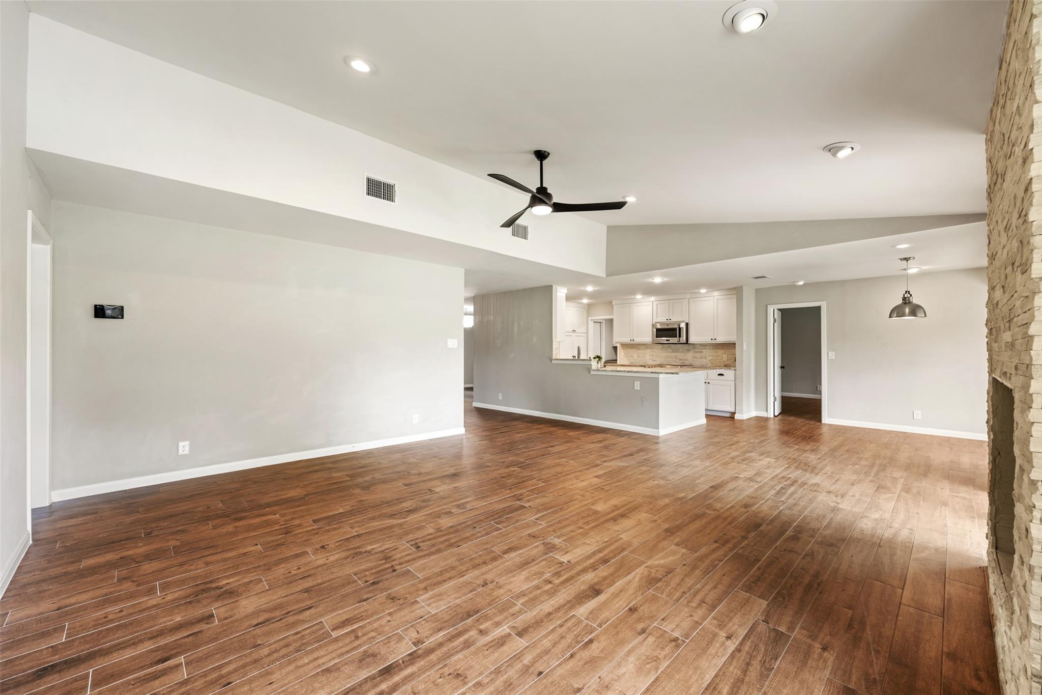 1600 Pin Oak Ln, Round Rock, TX 78681