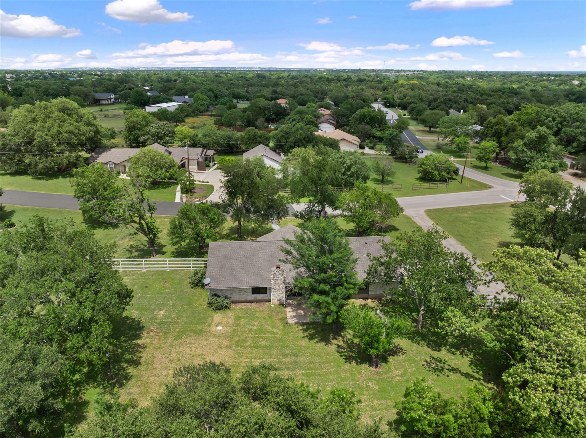 1600 Pin Oak Ln, Round Rock, TX 78681