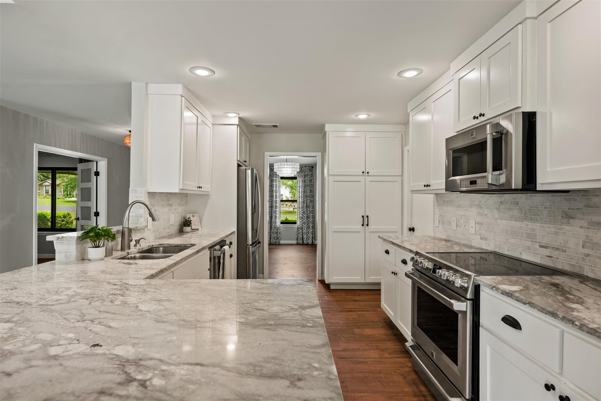 1600 Pin Oak Ln, Round Rock, TX 78681