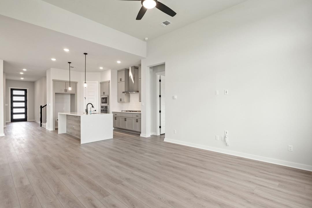10732 Worth Lane, Manor, TX 78653
