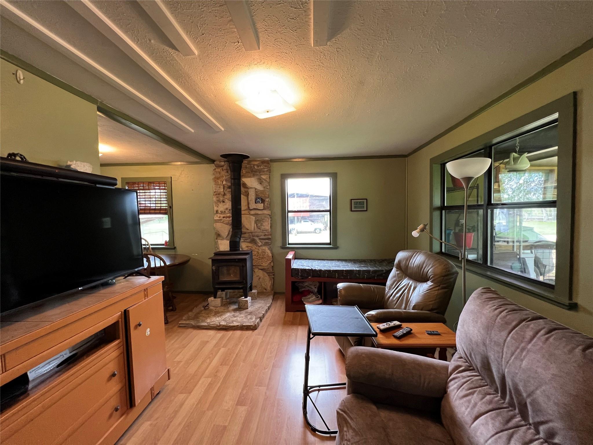 2700 County Road 305, Jarrell, TX 76537