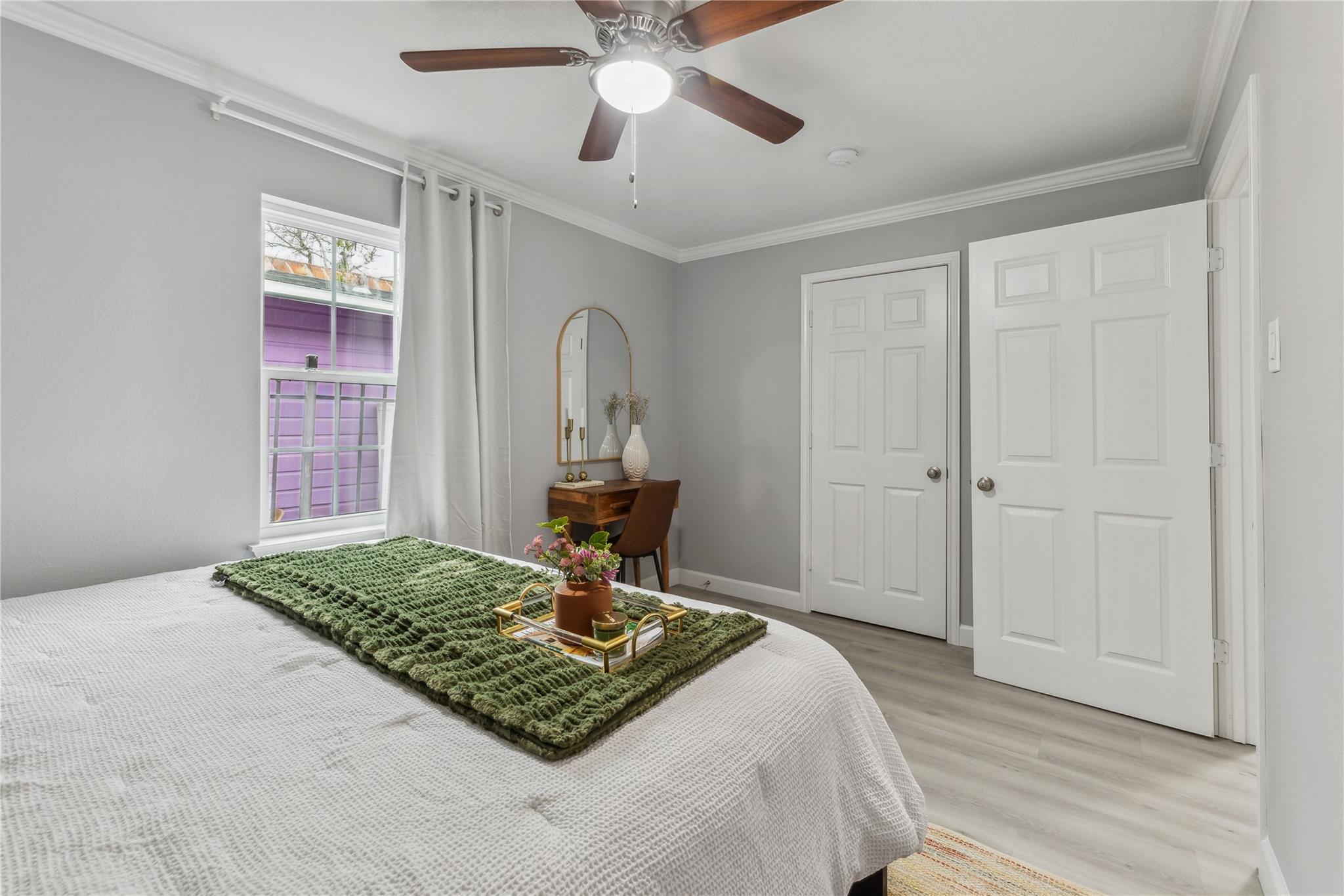 2105 E 17th St, Austin, TX 78702