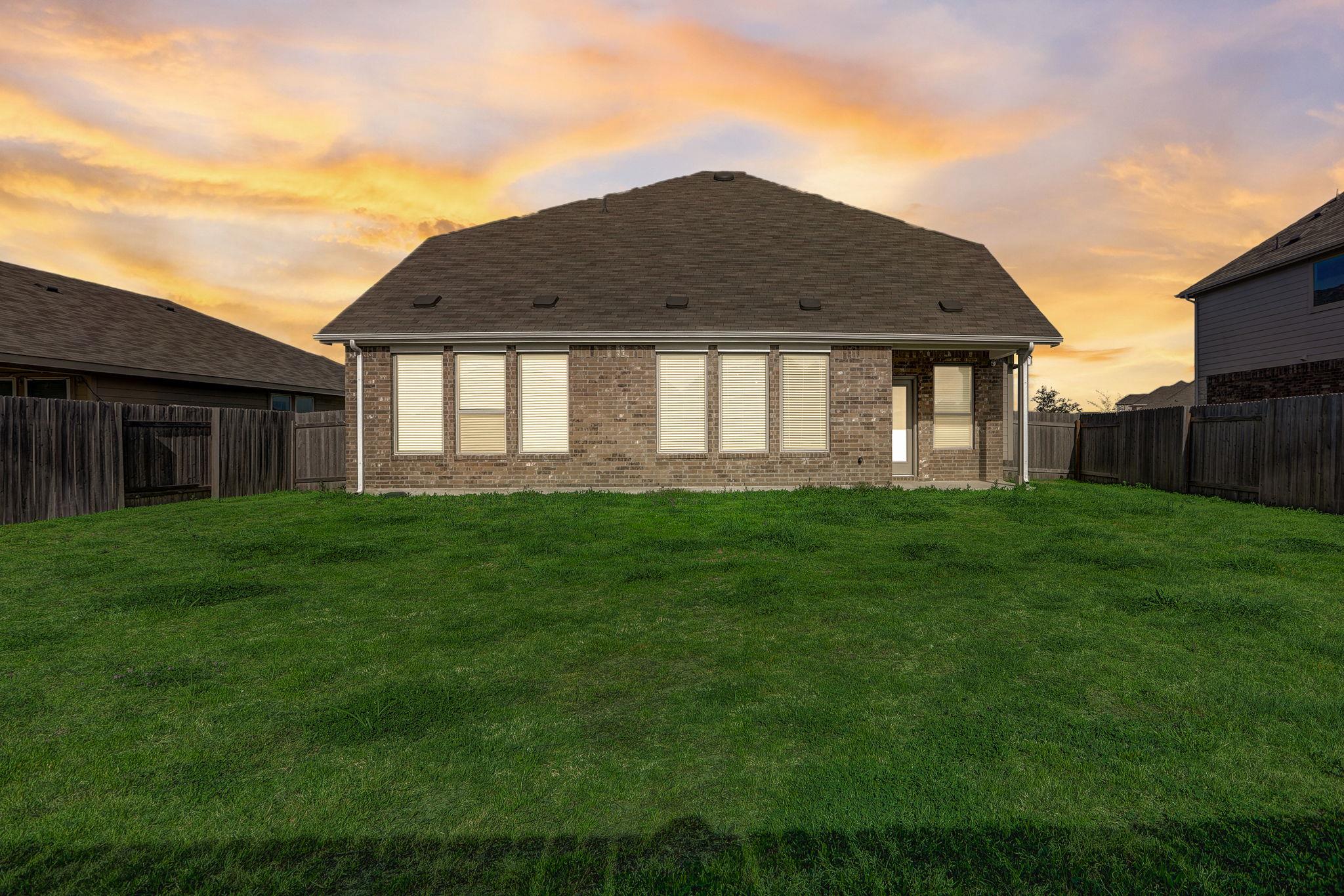 308 Monteforte Rd, Hutto, TX 78634