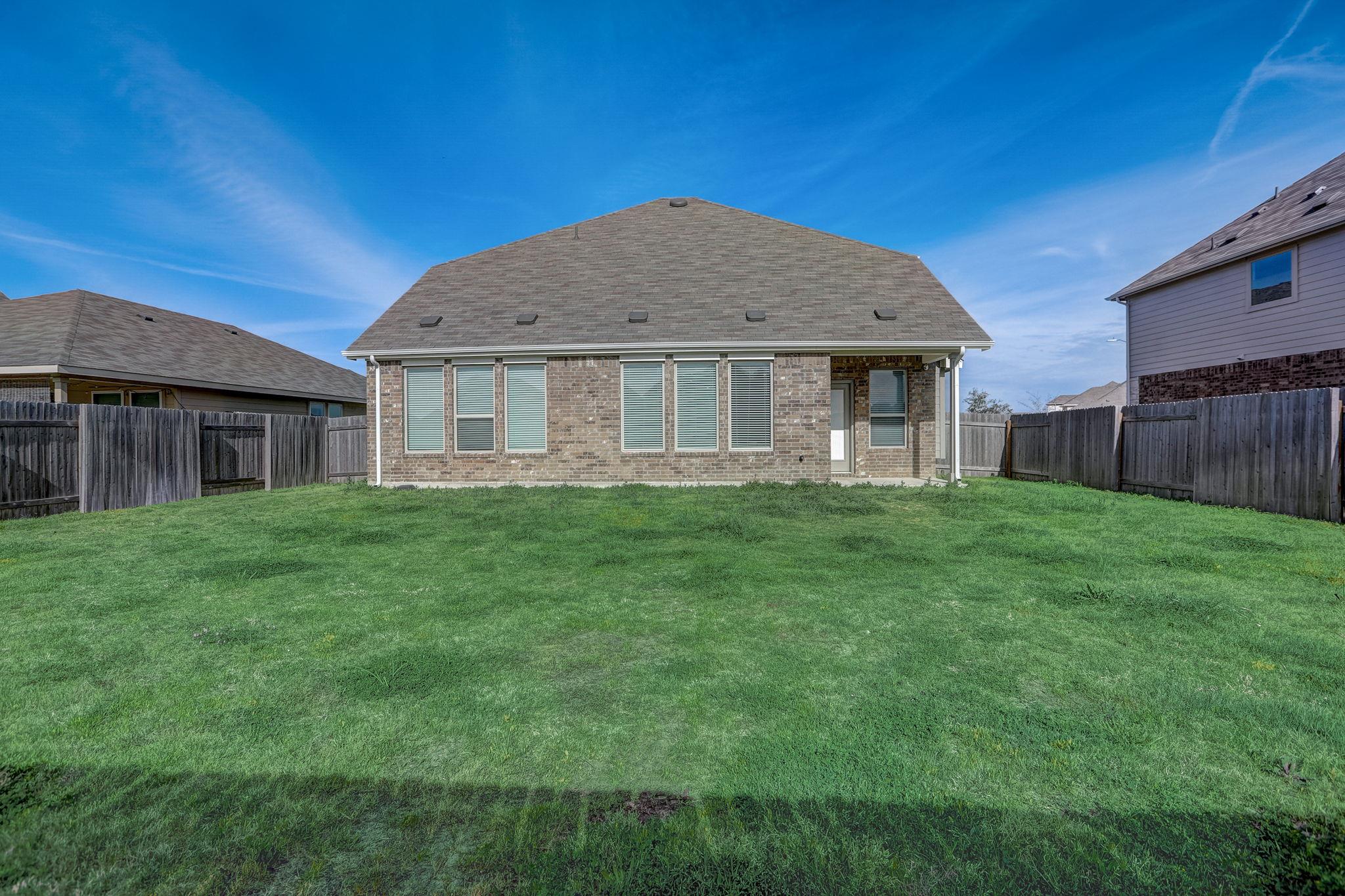 308 Monteforte Rd, Hutto, TX 78634