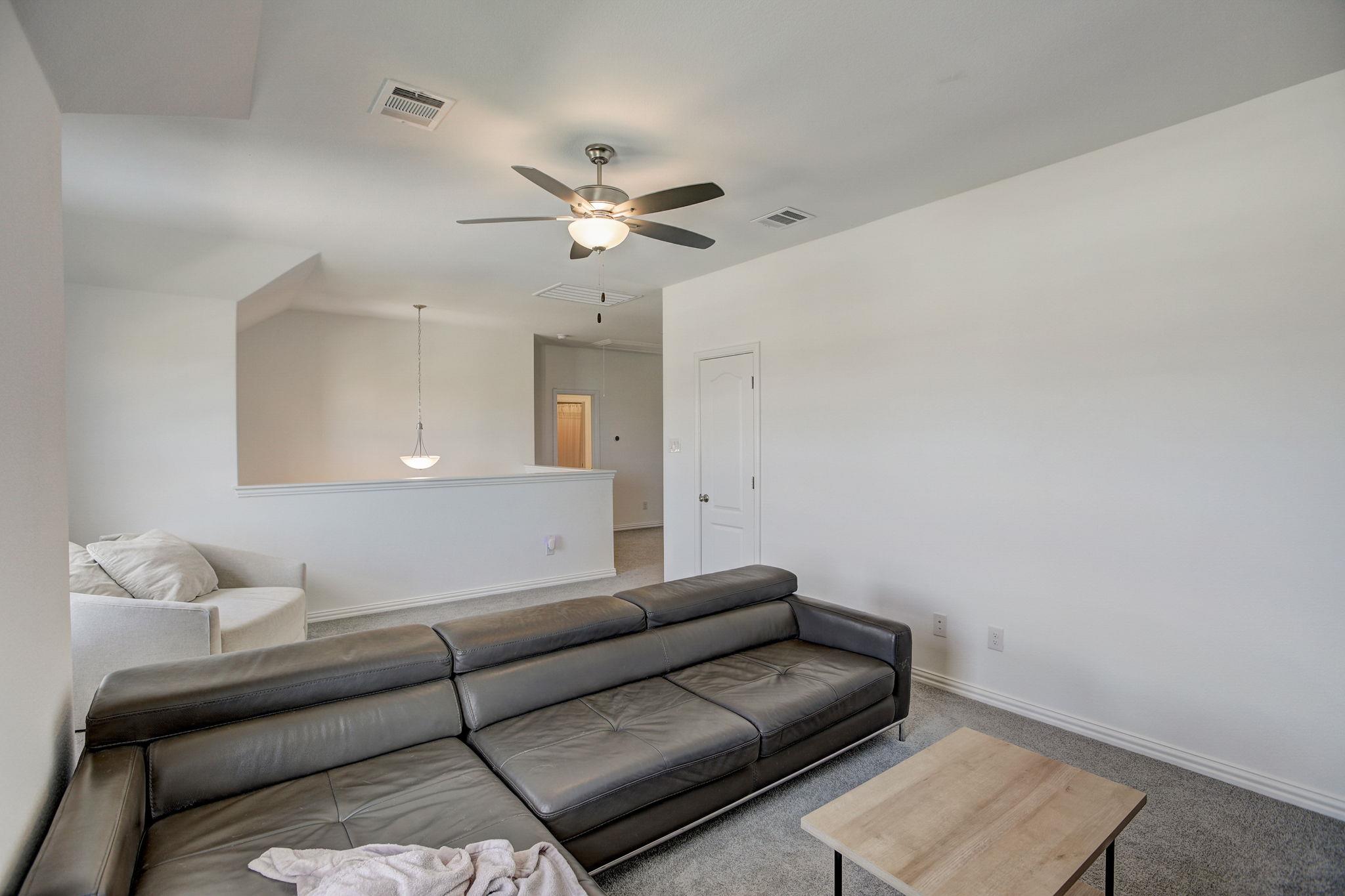 308 Monteforte Rd, Hutto, TX 78634