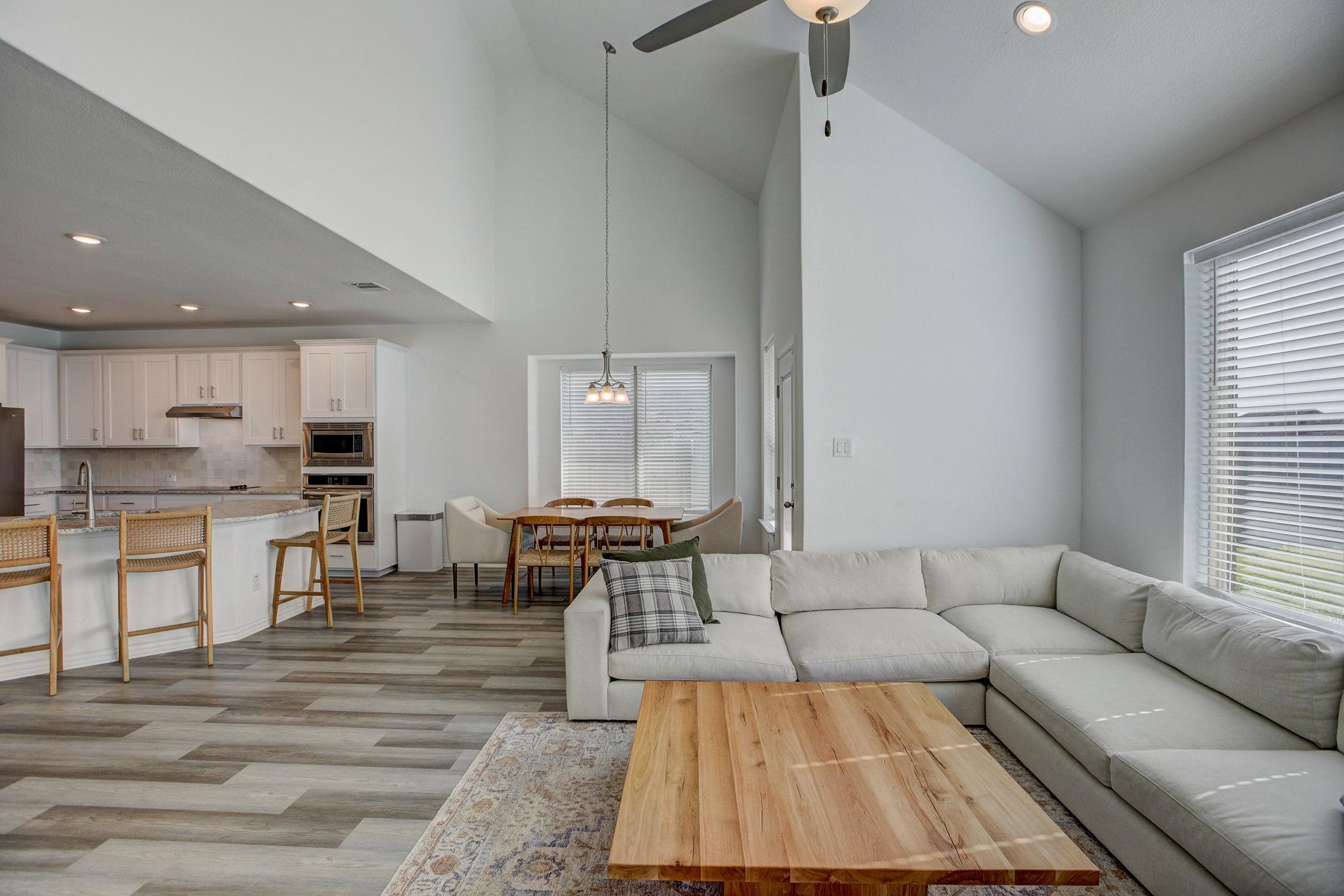 308 Monteforte Rd, Hutto, TX 78634