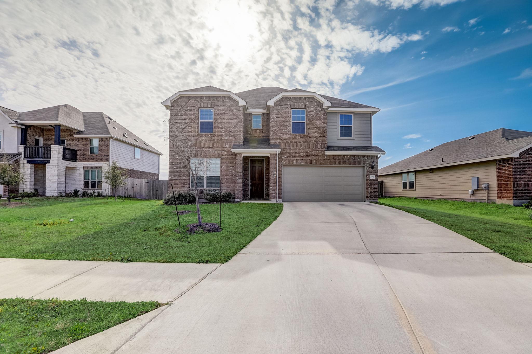 308 Monteforte Rd, Hutto, TX 78634
