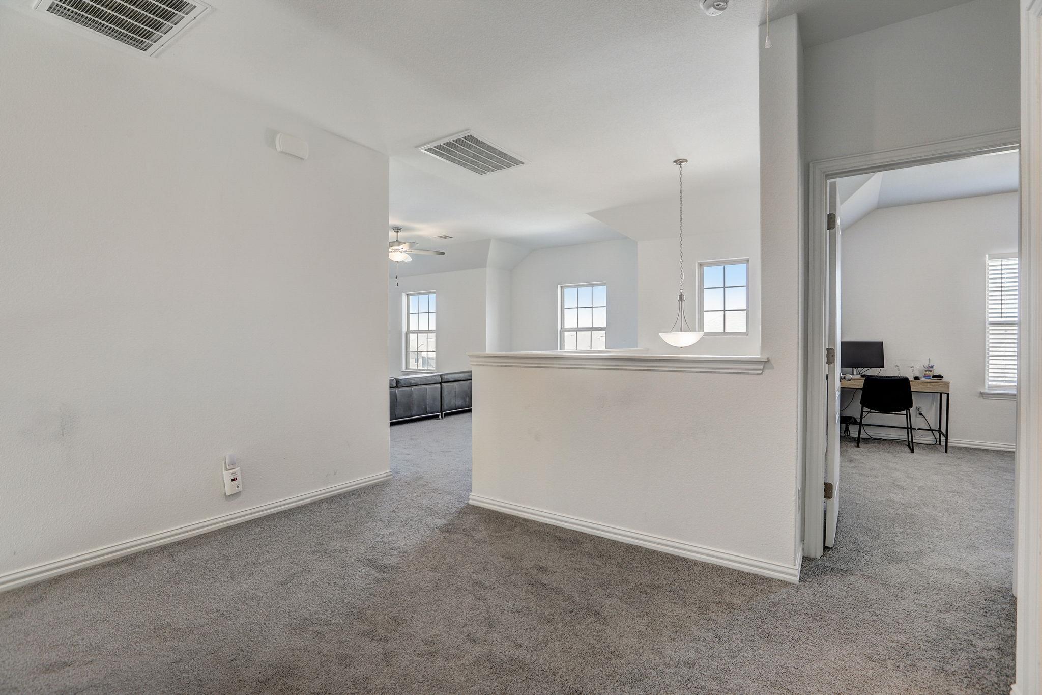 308 Monteforte Rd, Hutto, TX 78634