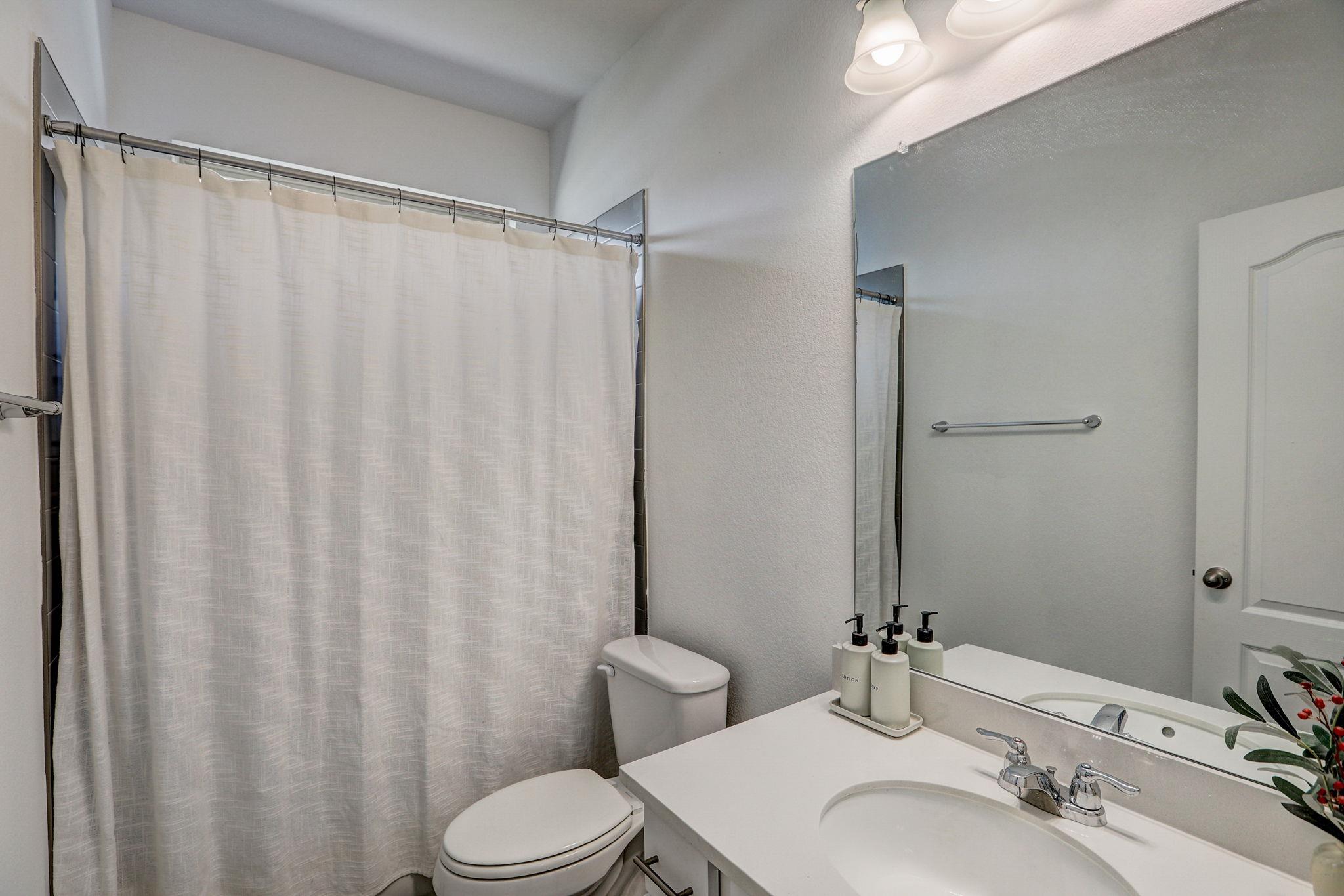 308 Monteforte Rd, Hutto, TX 78634
