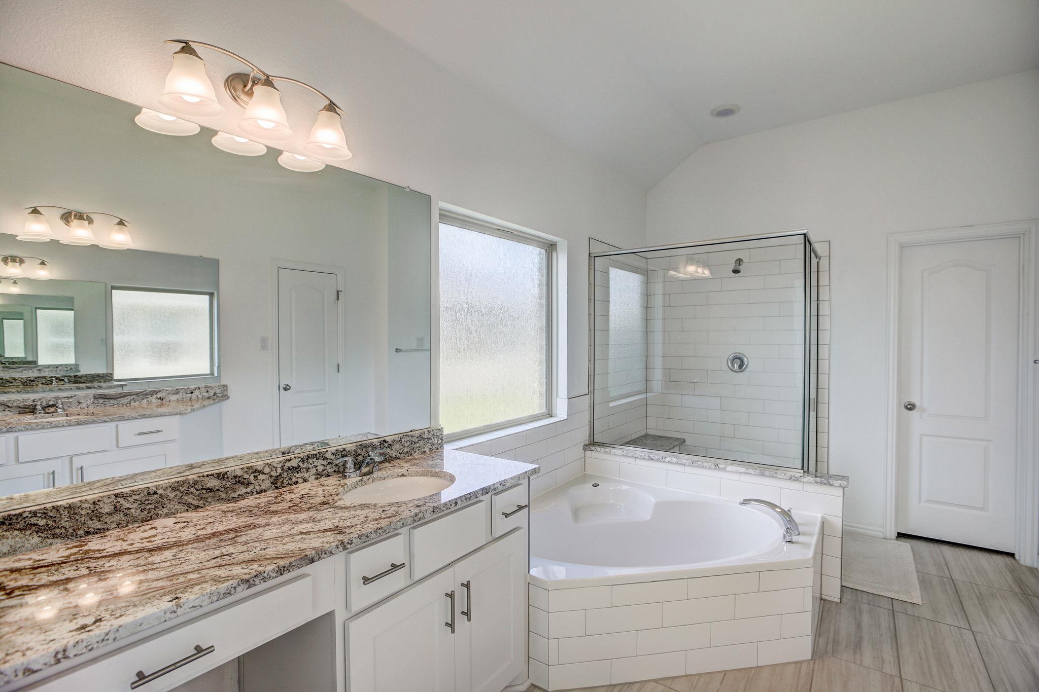 308 Monteforte Rd, Hutto, TX 78634