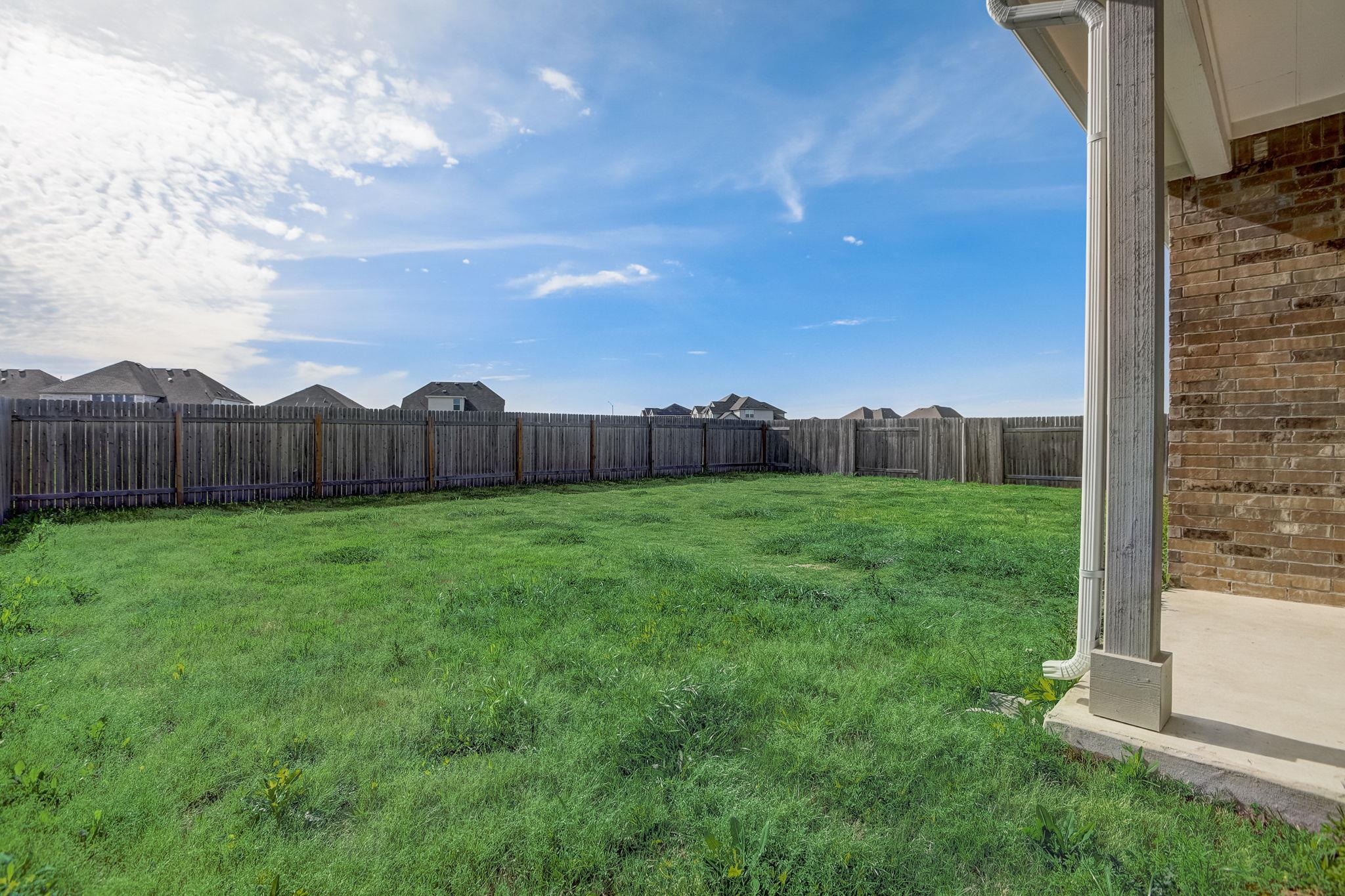 308 Monteforte Rd, Hutto, TX 78634