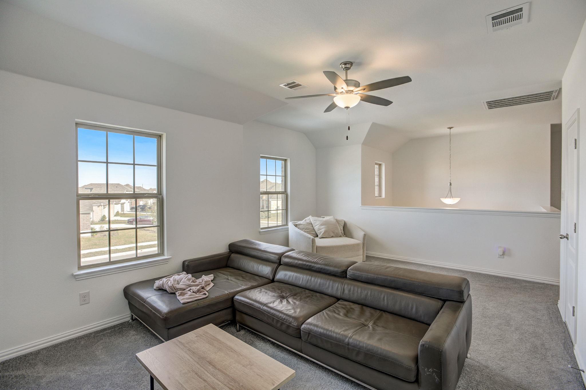 308 Monteforte Rd, Hutto, TX 78634