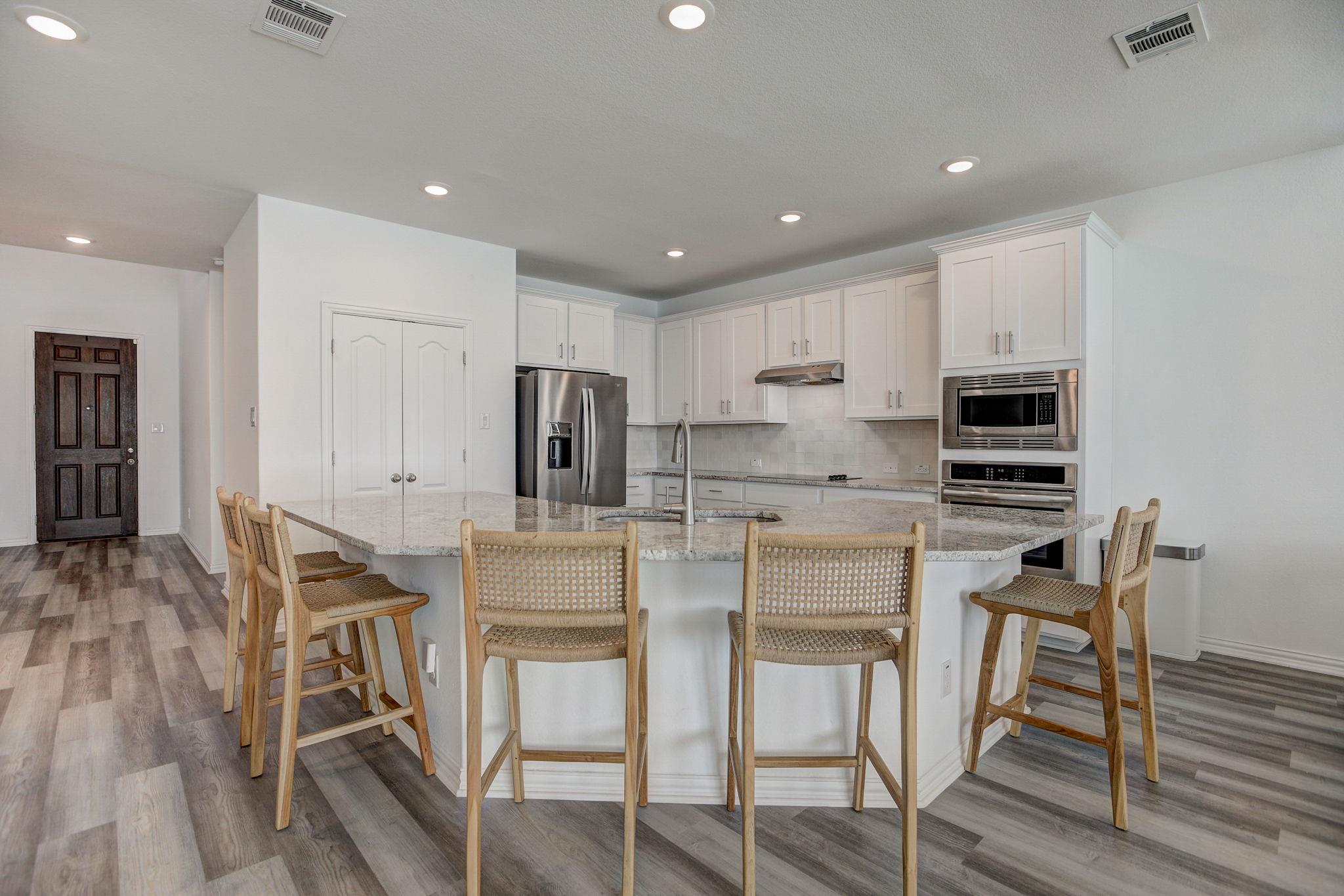 308 Monteforte Rd, Hutto, TX 78634