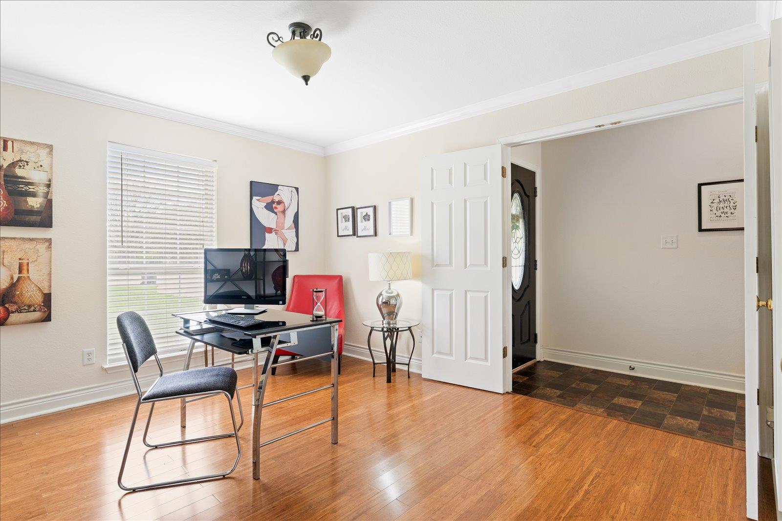 125 Fairway Ct, Bastrop, TX 78602