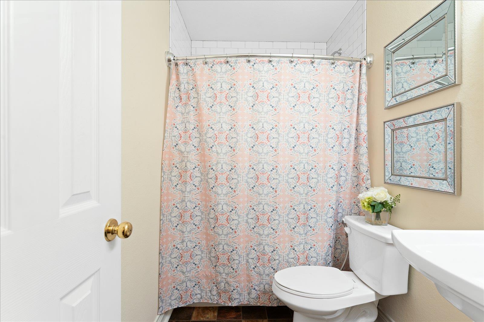 125 Fairway Ct, Bastrop, TX 78602