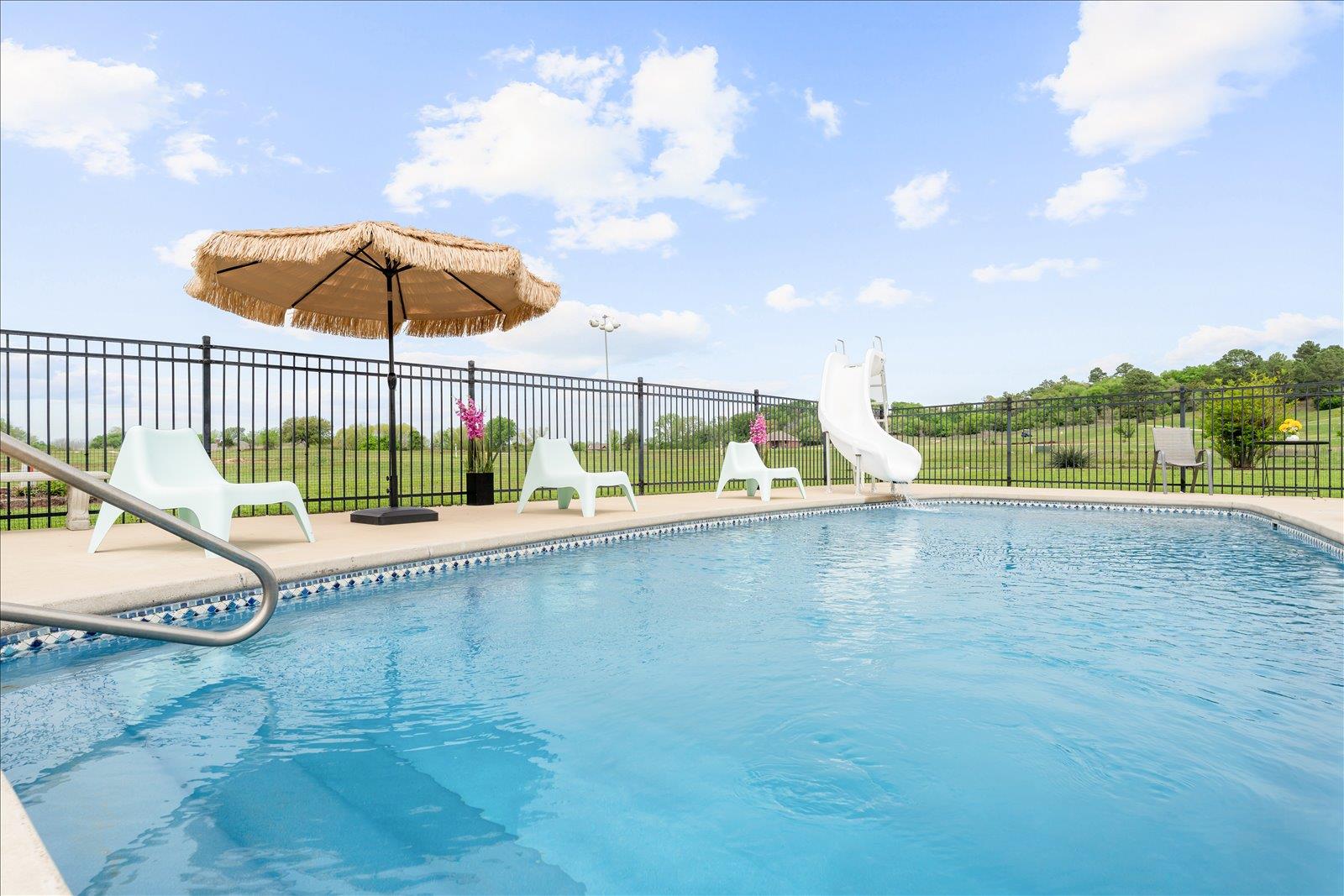 125 Fairway Ct, Bastrop, TX 78602
